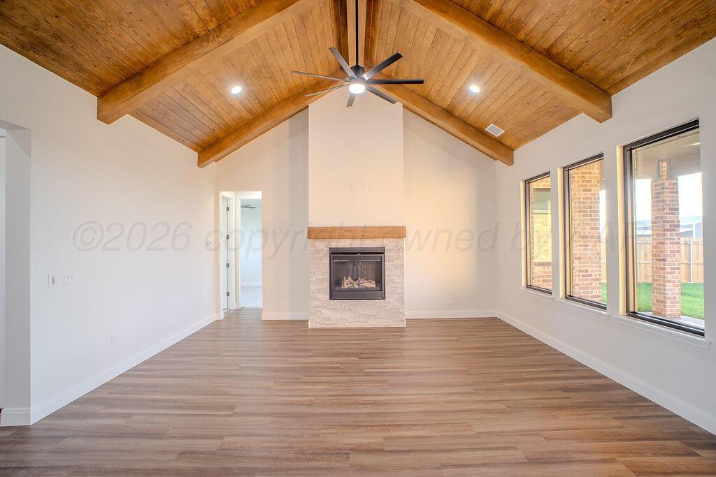 17851 Mid Country Property Photo 5