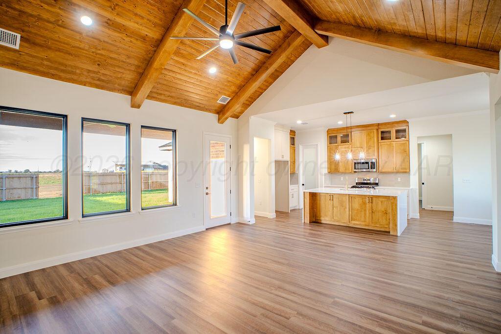 17851 Mid Country Property Photo 8