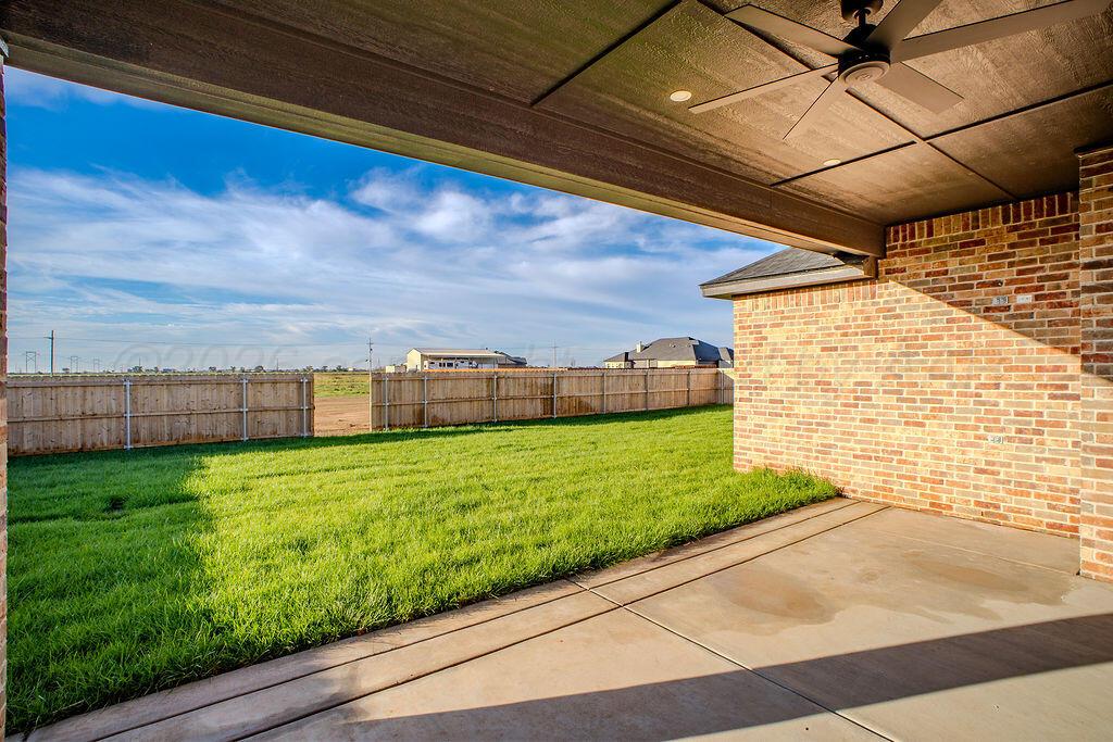 17851 Mid Country Property Photo 17