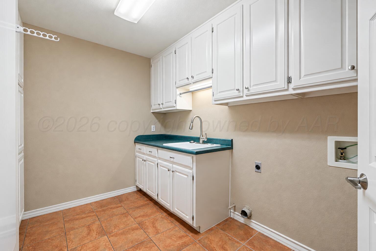 7618 Stuyvesant Property Photo 39