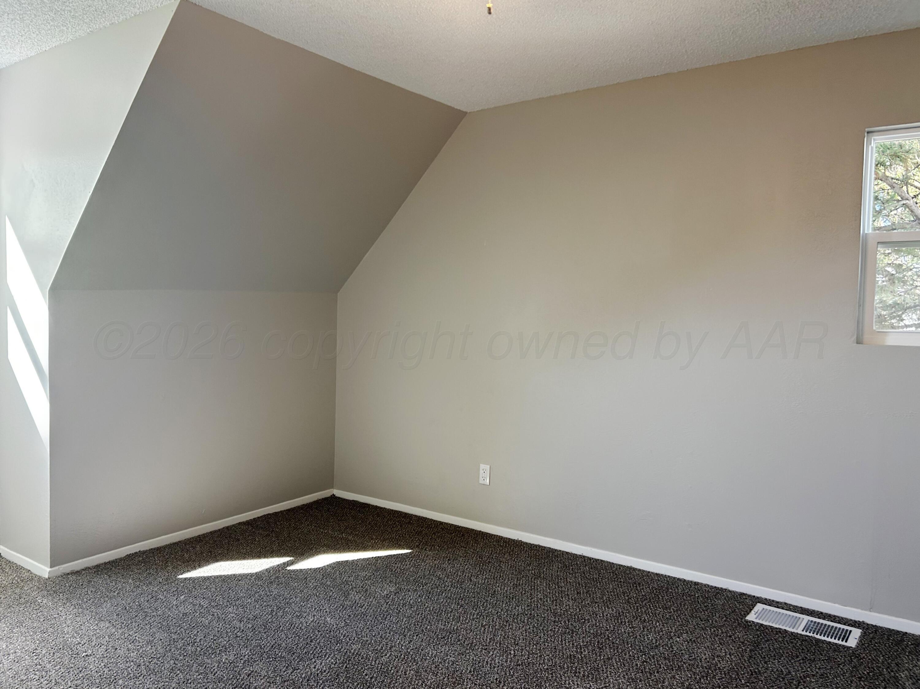 417 Mesquite Avenue Property Photo 16