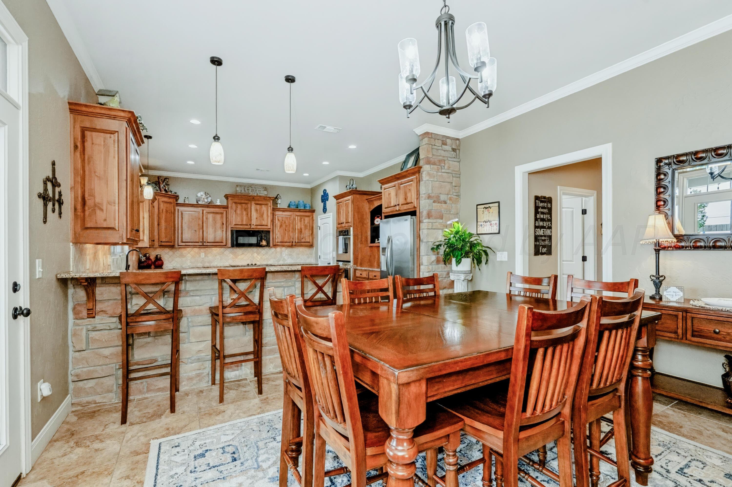 19200 Winding River Road Property Photo 10