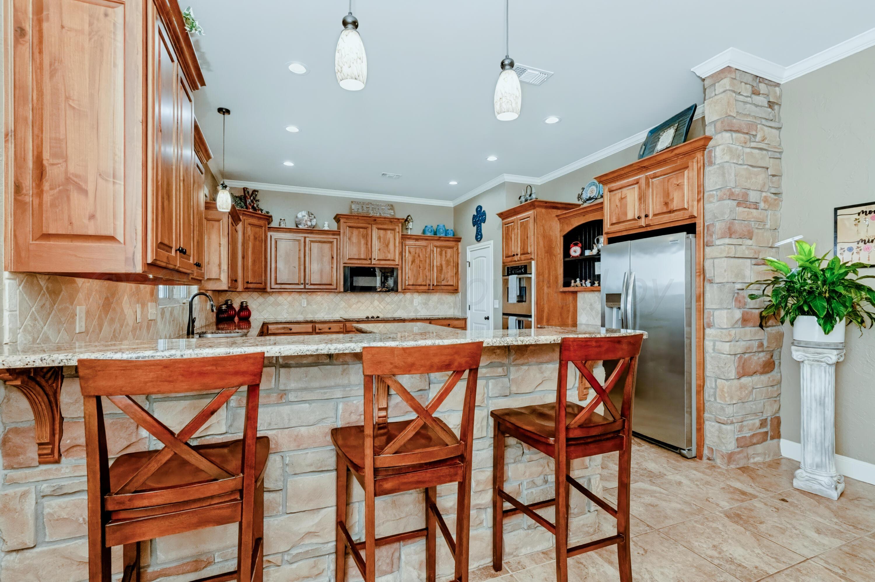 19200 Winding River Road Property Photo 11