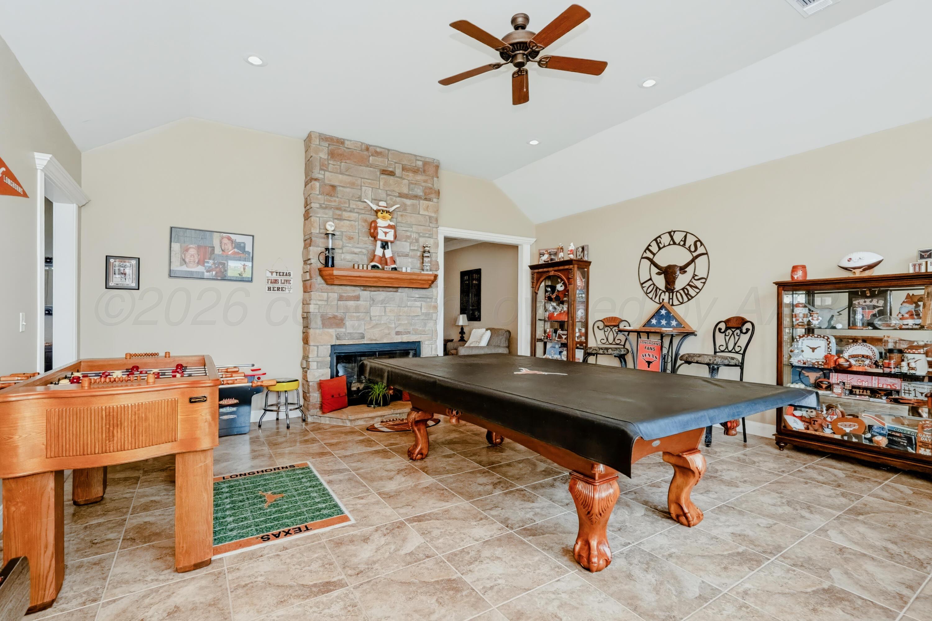 19200 Winding River Road Property Photo 23