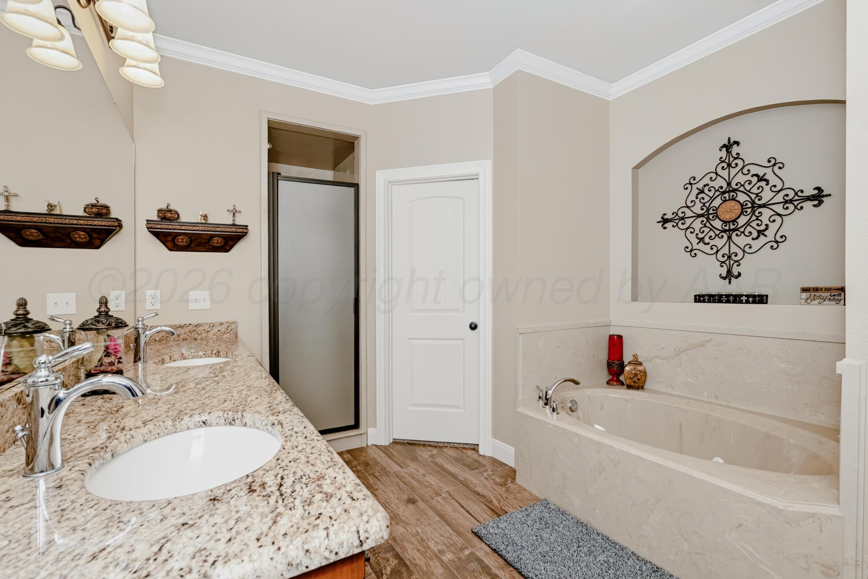 19200 Winding River Road Property Photo 27