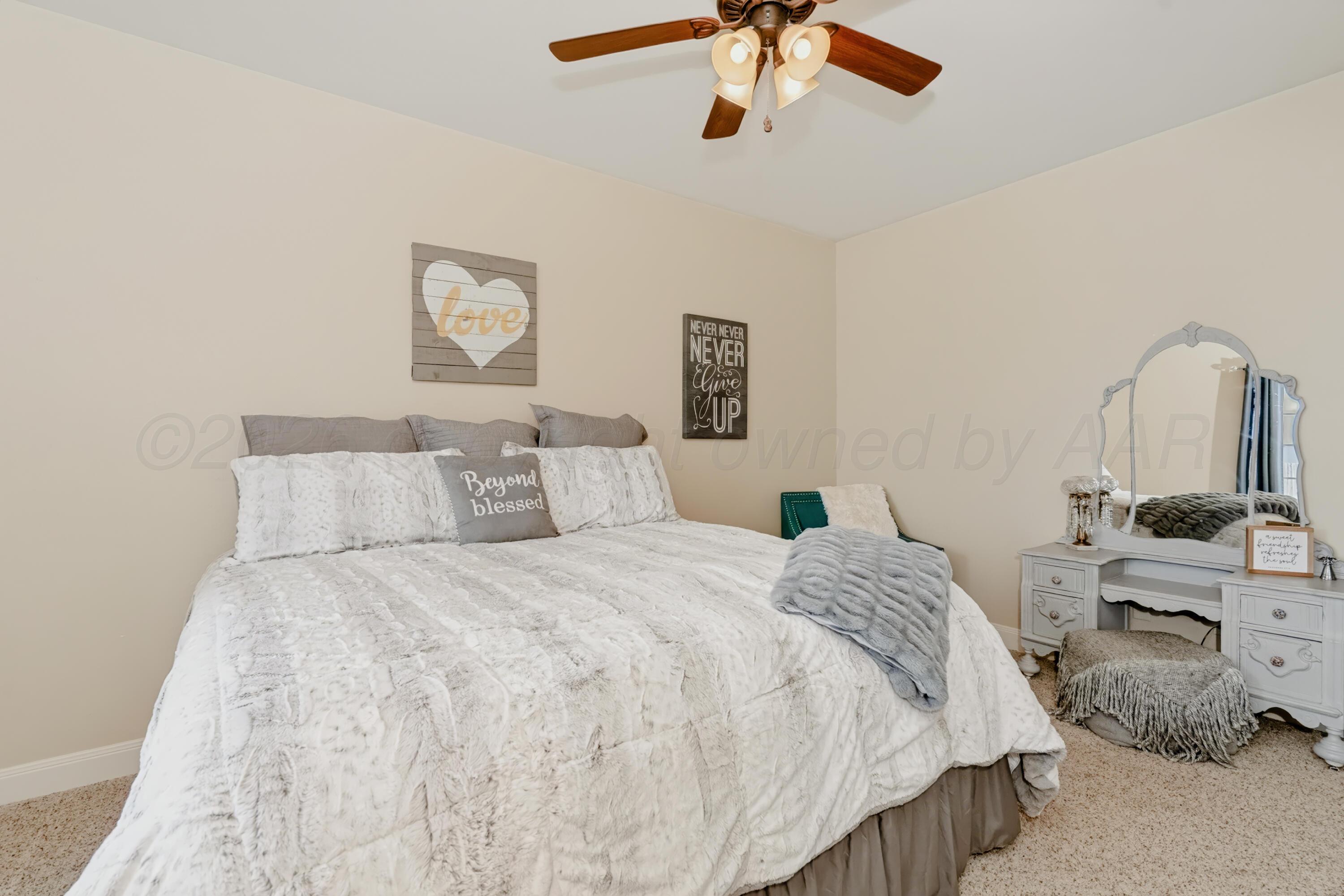 19200 Winding River Road Property Photo 42