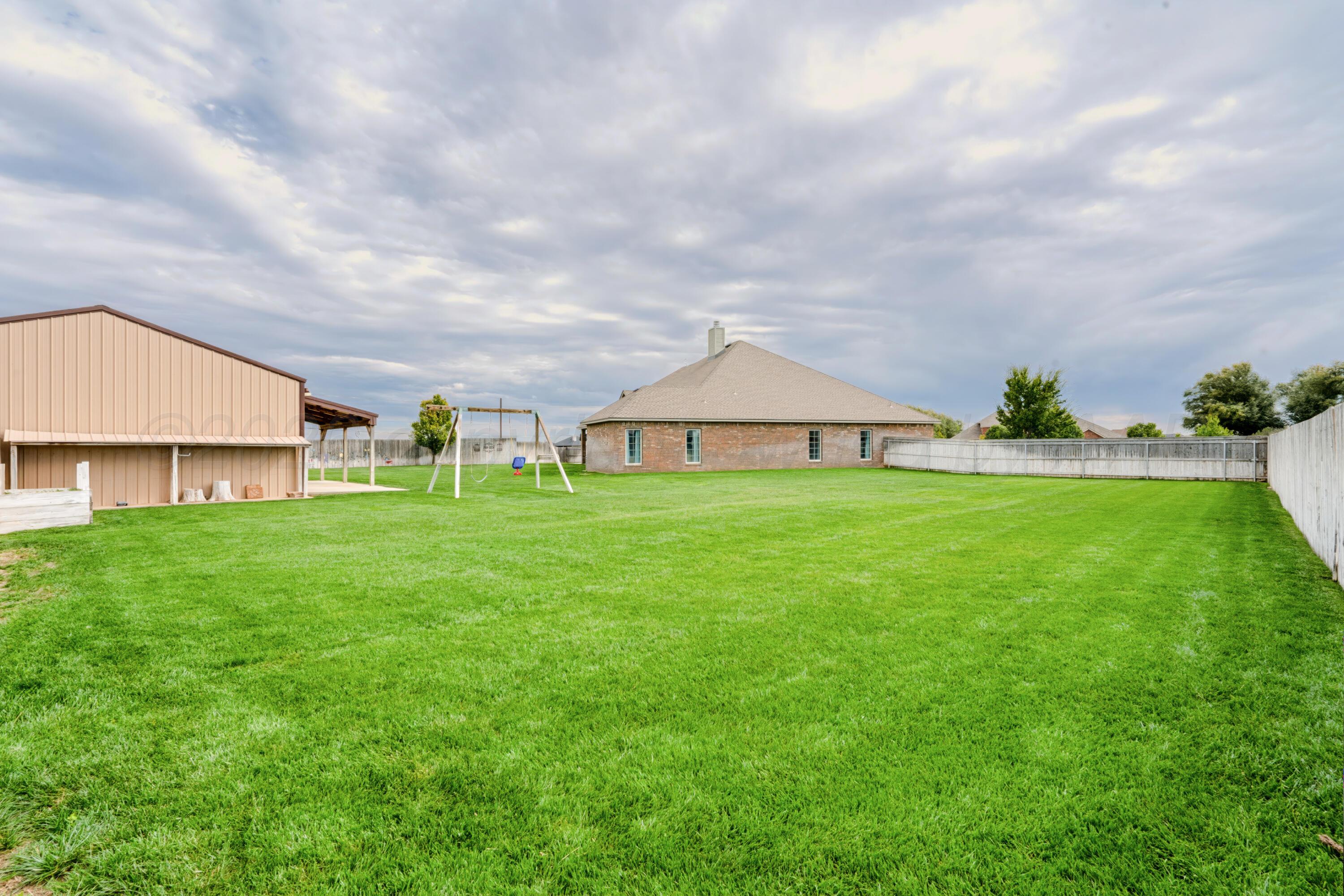 19200 Winding River Road Property Photo 48