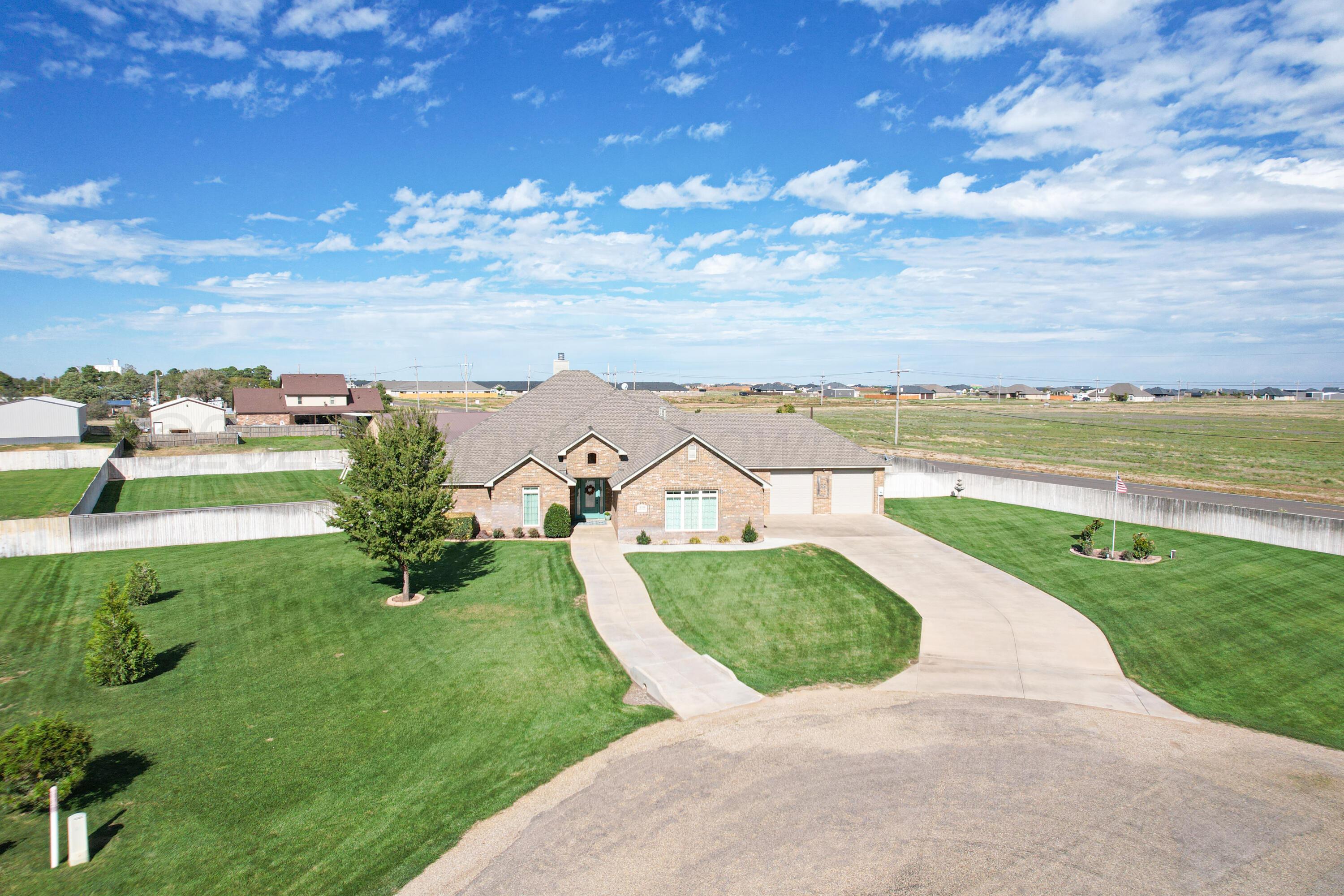 19200 Winding River Road Property Photo 56