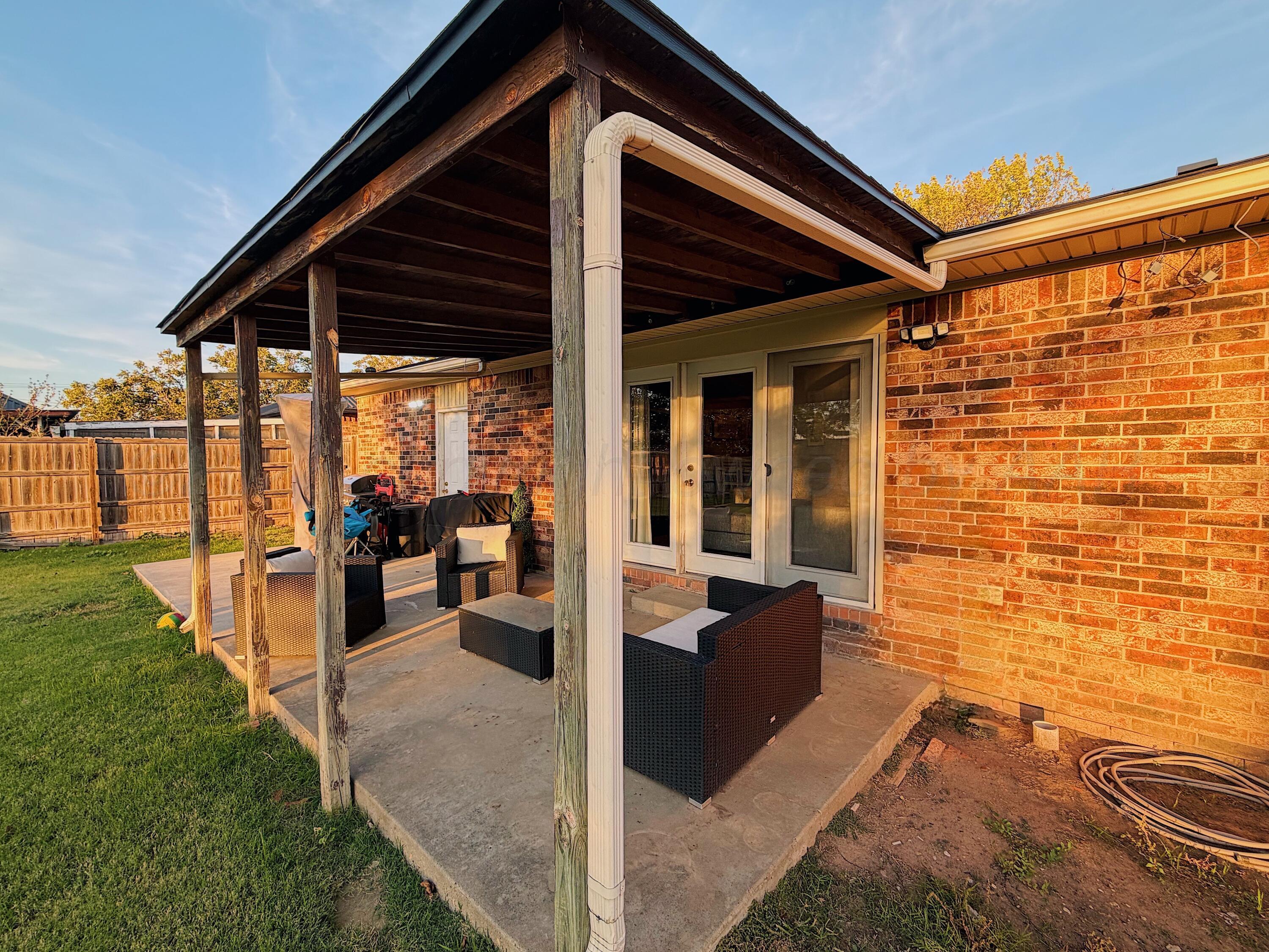 606 S Indiana Street Property Photo 18