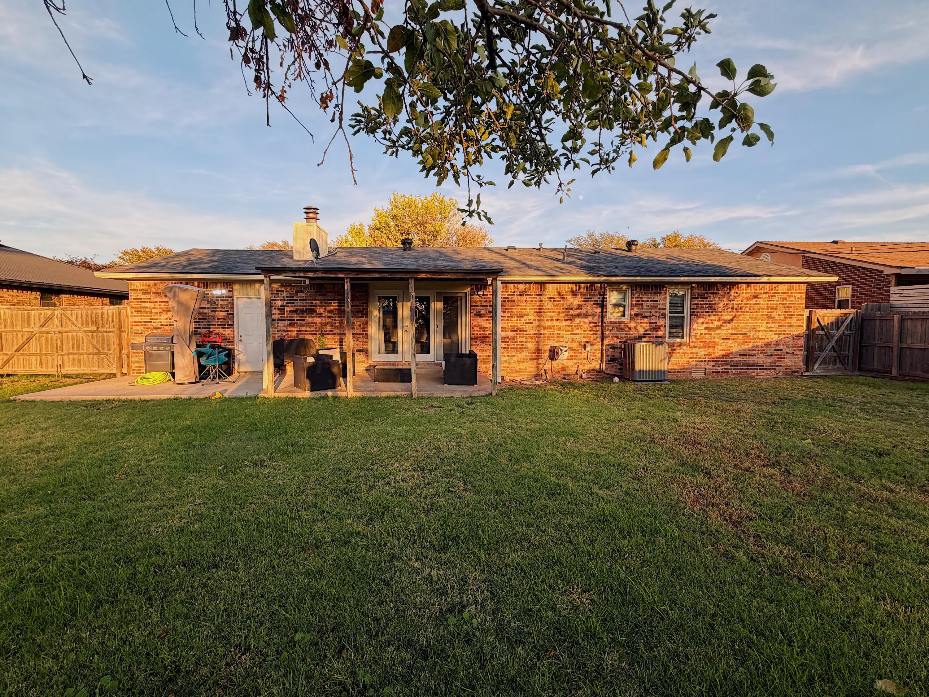 606 S Indiana Street Property Photo 19