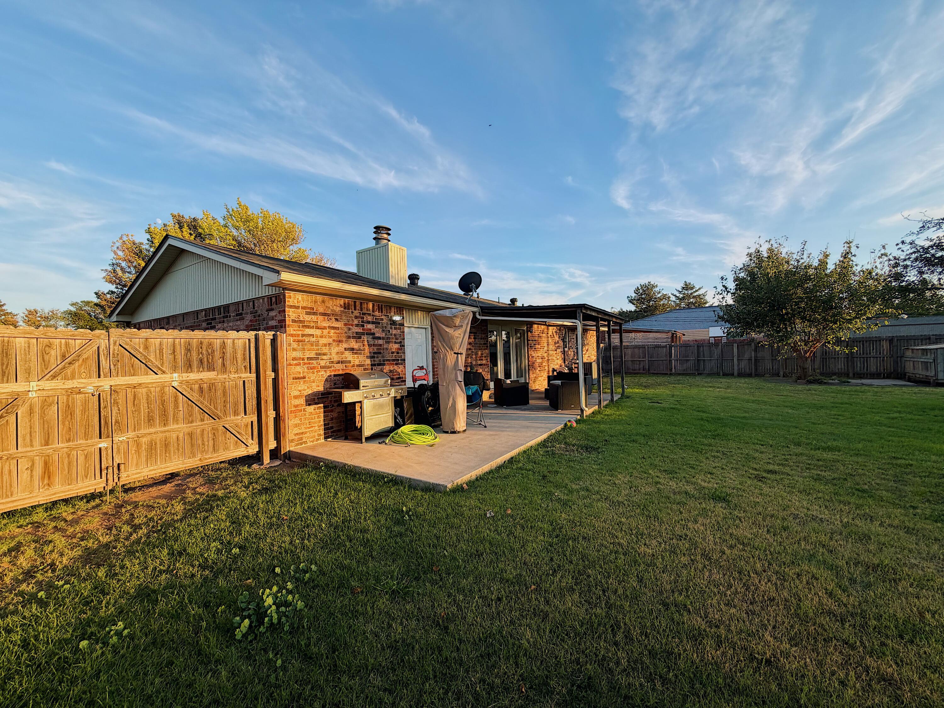 606 S Indiana Street Property Photo 20