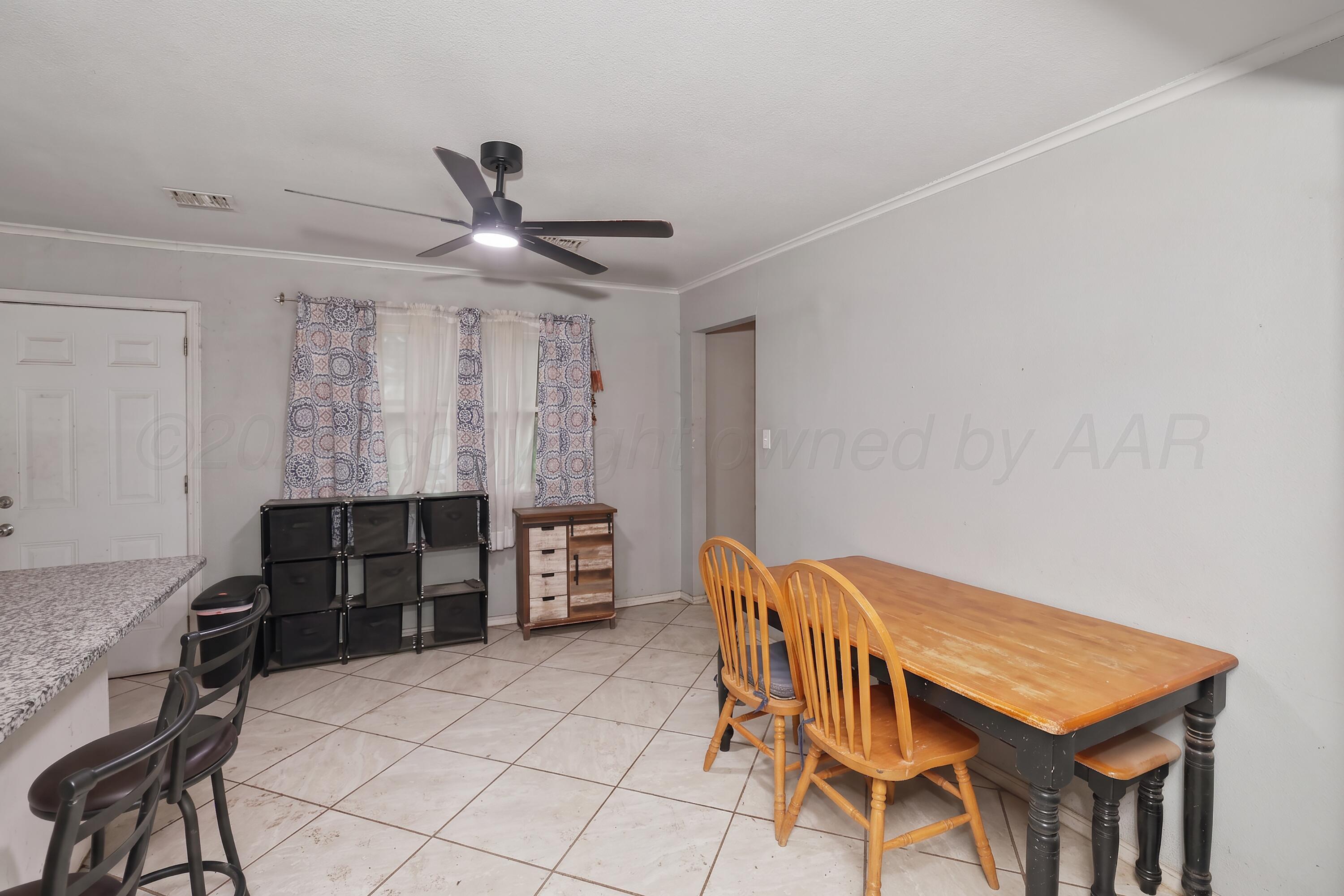 2406 10th Avenue Property Photo 4
