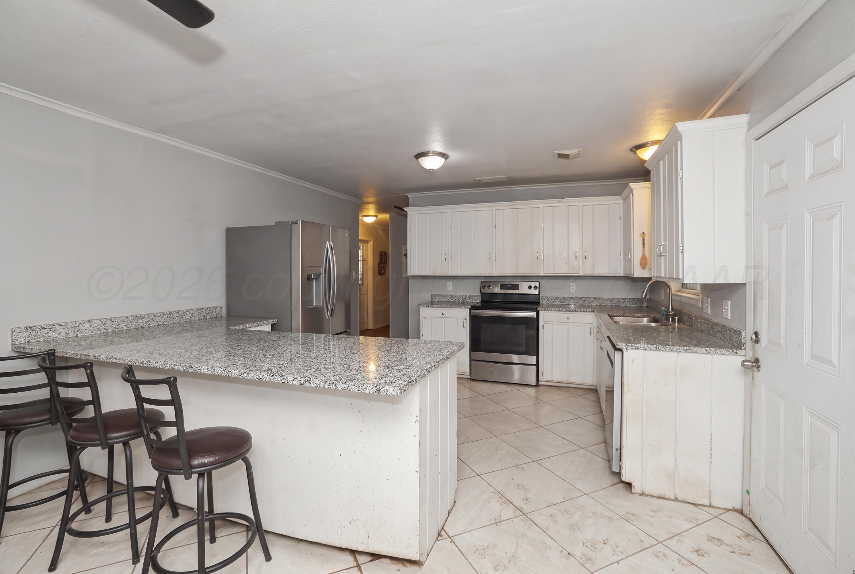 2406 10th Avenue Property Photo 5