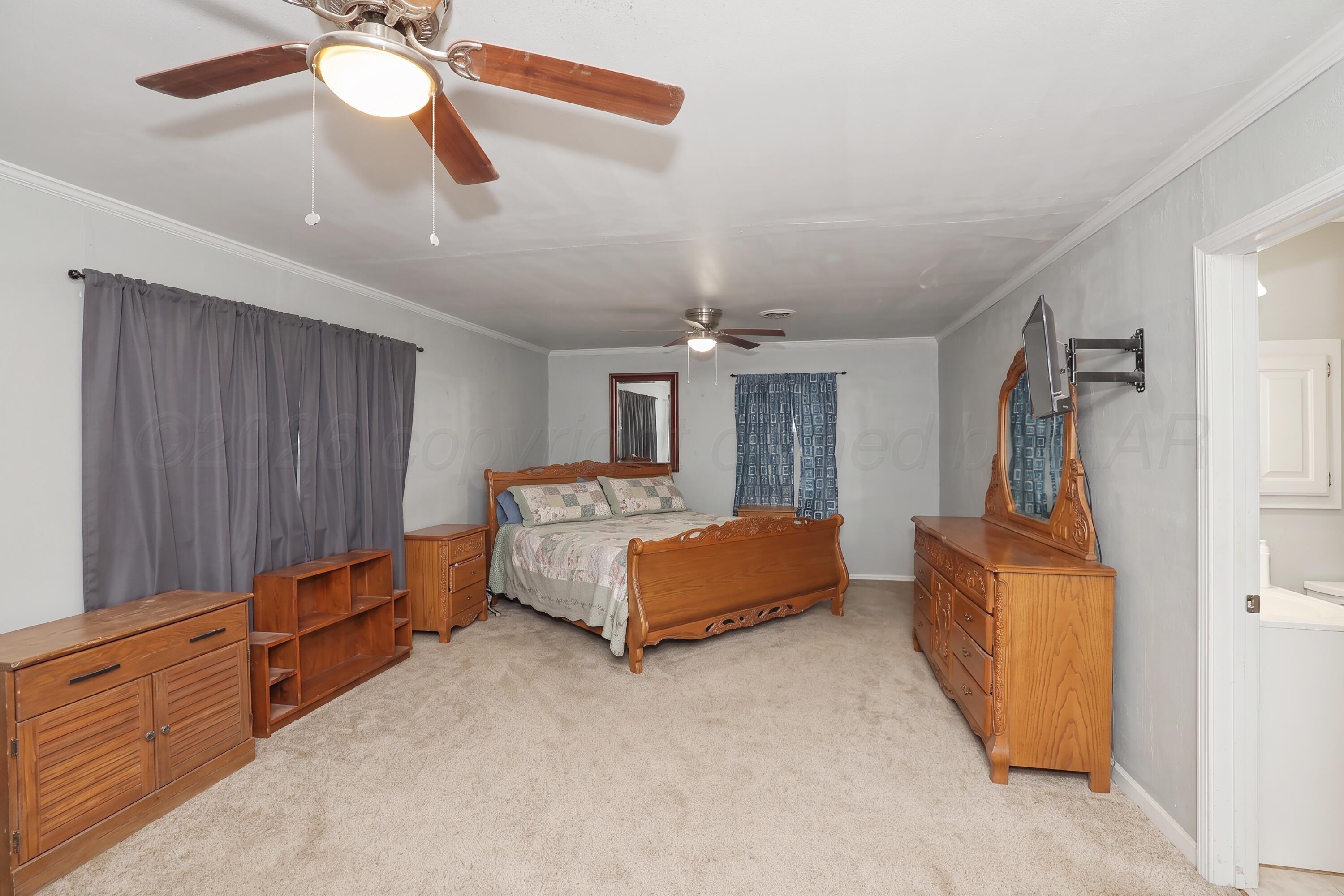 2406 10th Avenue Property Photo 7