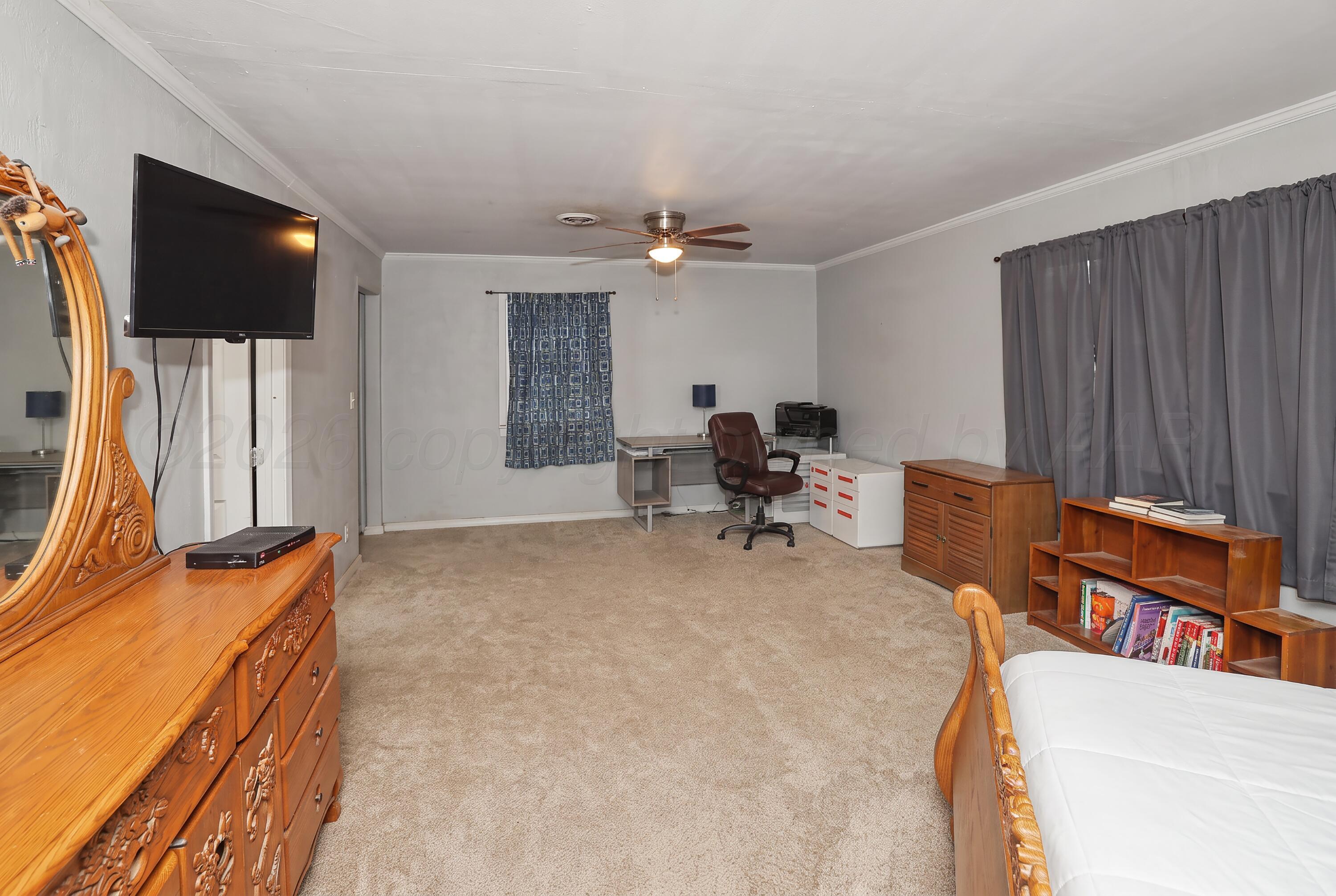 2406 10th Avenue Property Photo 8