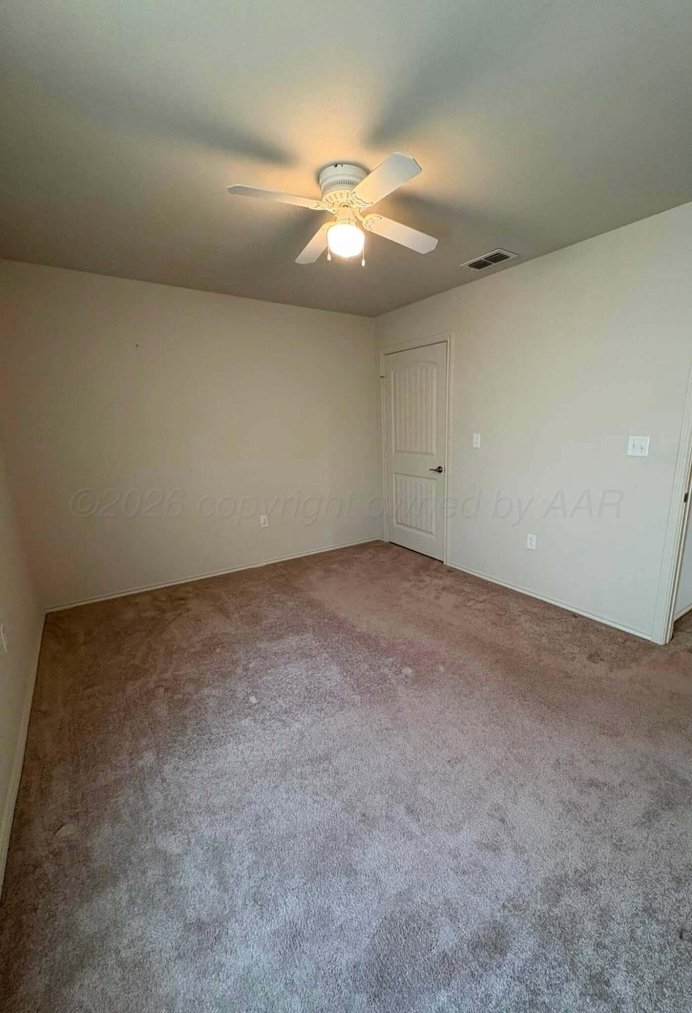 1903 W 1st Street Property Photo 7