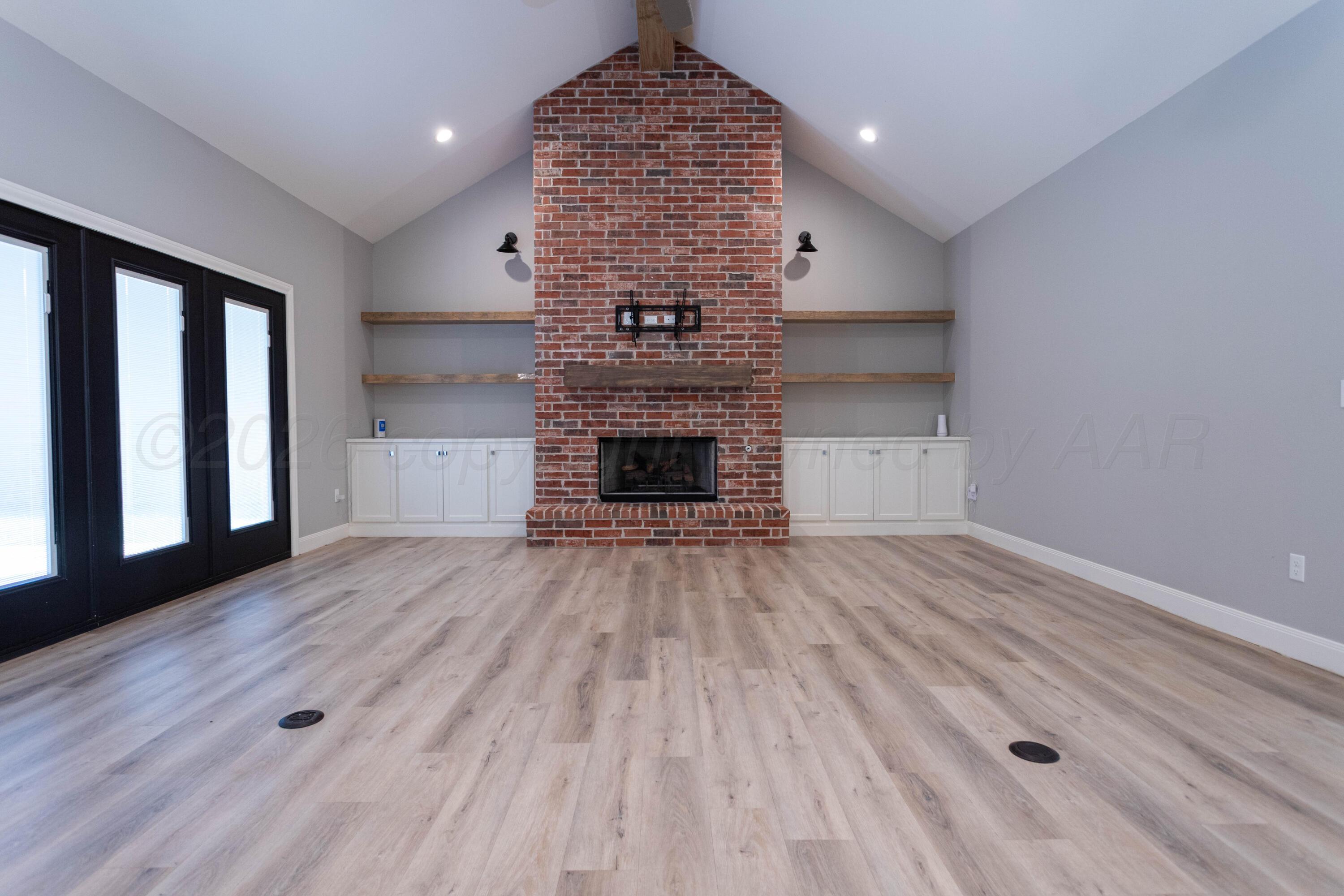 9420 Thornbush Drive Property Photo 15