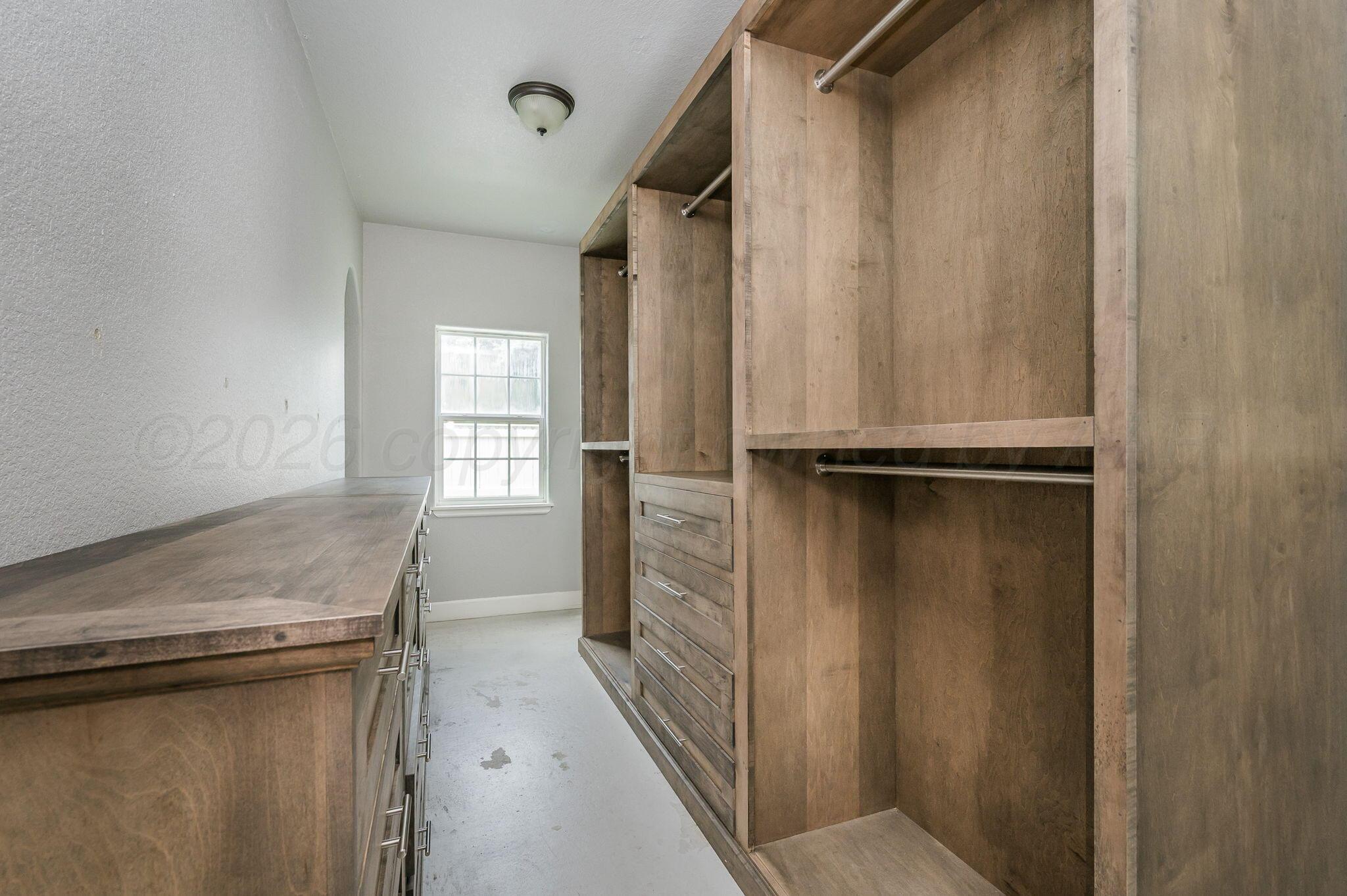 2422 S Washington Street Property Photo 15