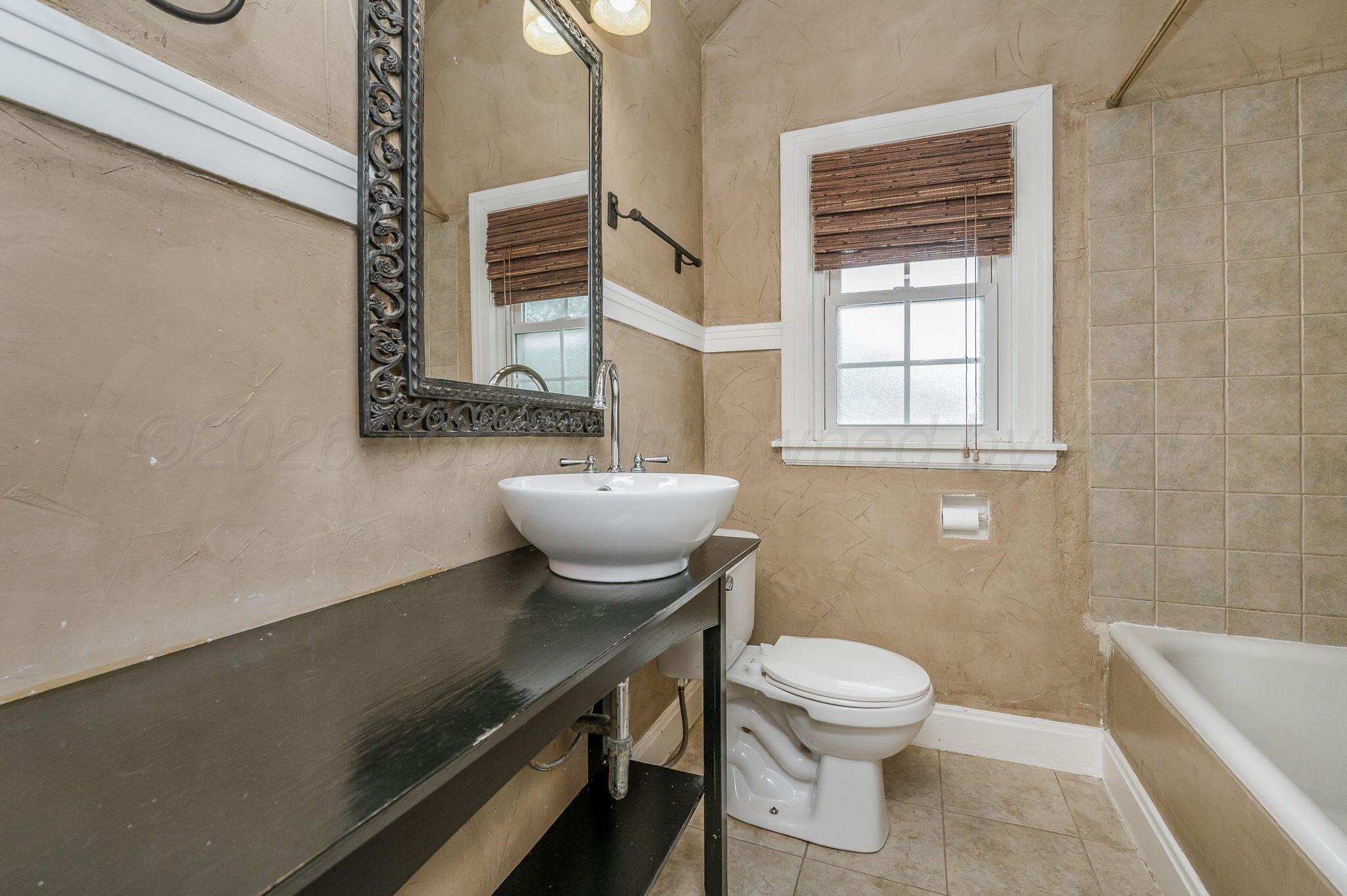 2422 S Washington Street Property Photo 19