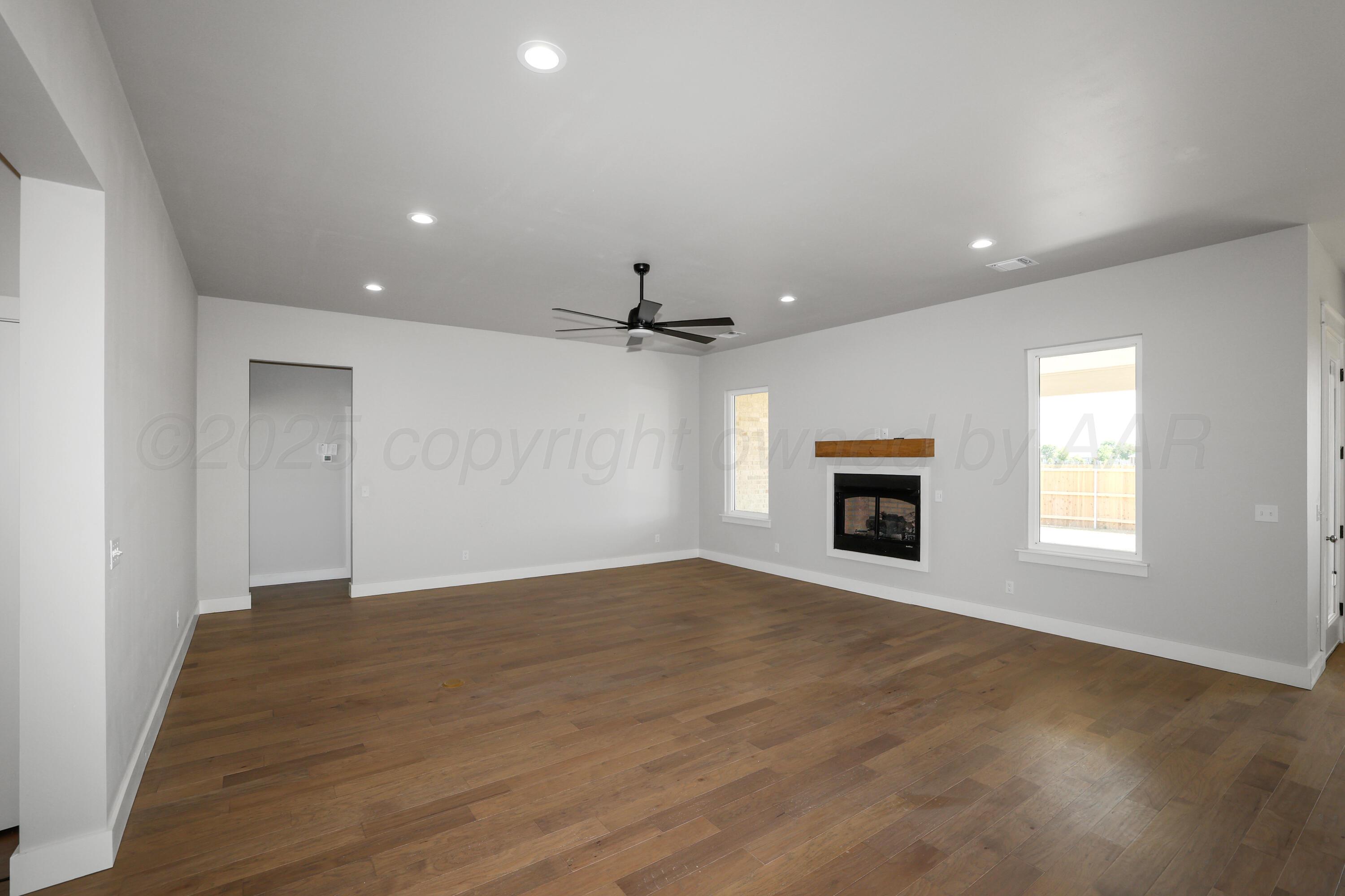 16250 San Diego Street Property Photo 6