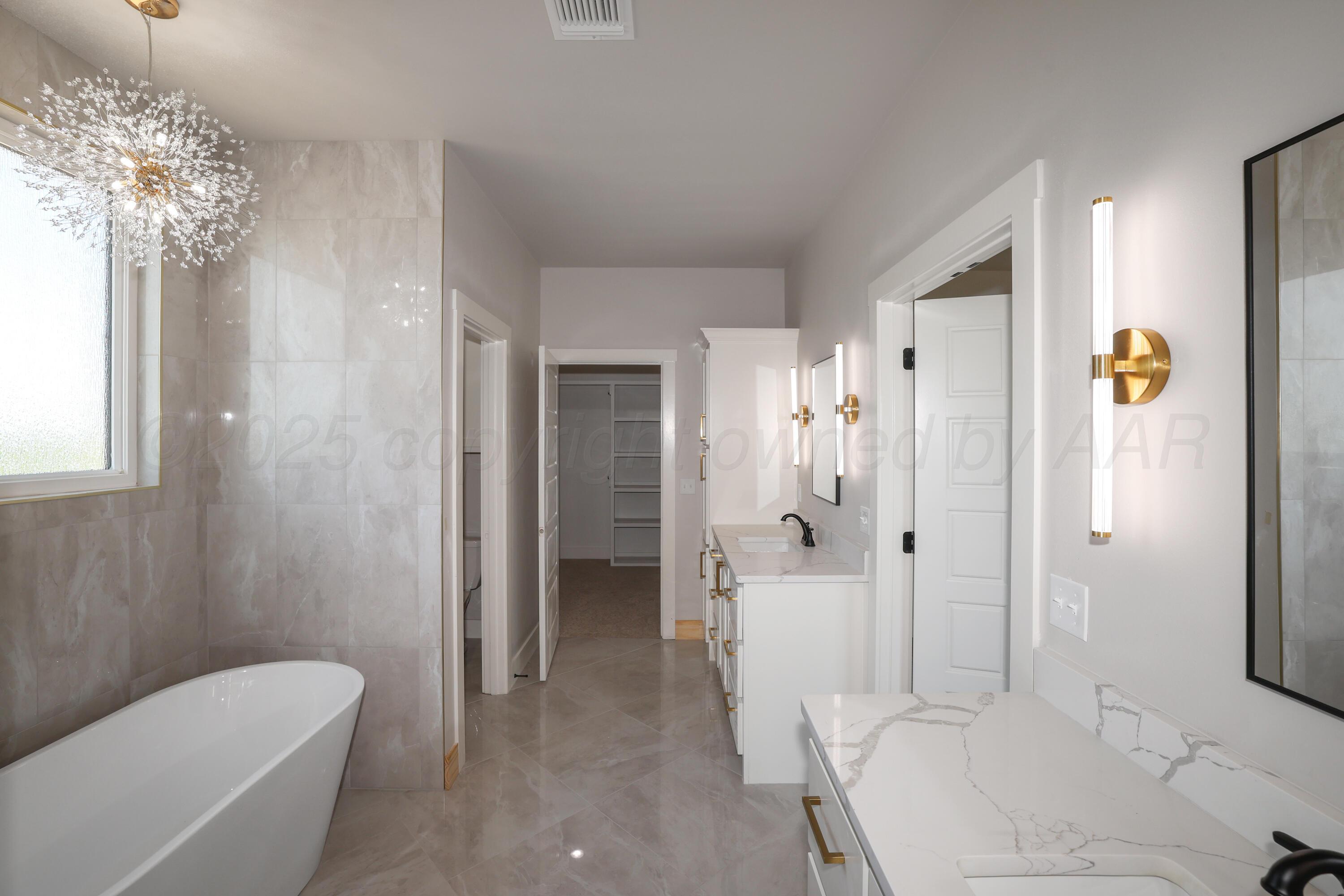 16250 San Diego Street Property Photo 17