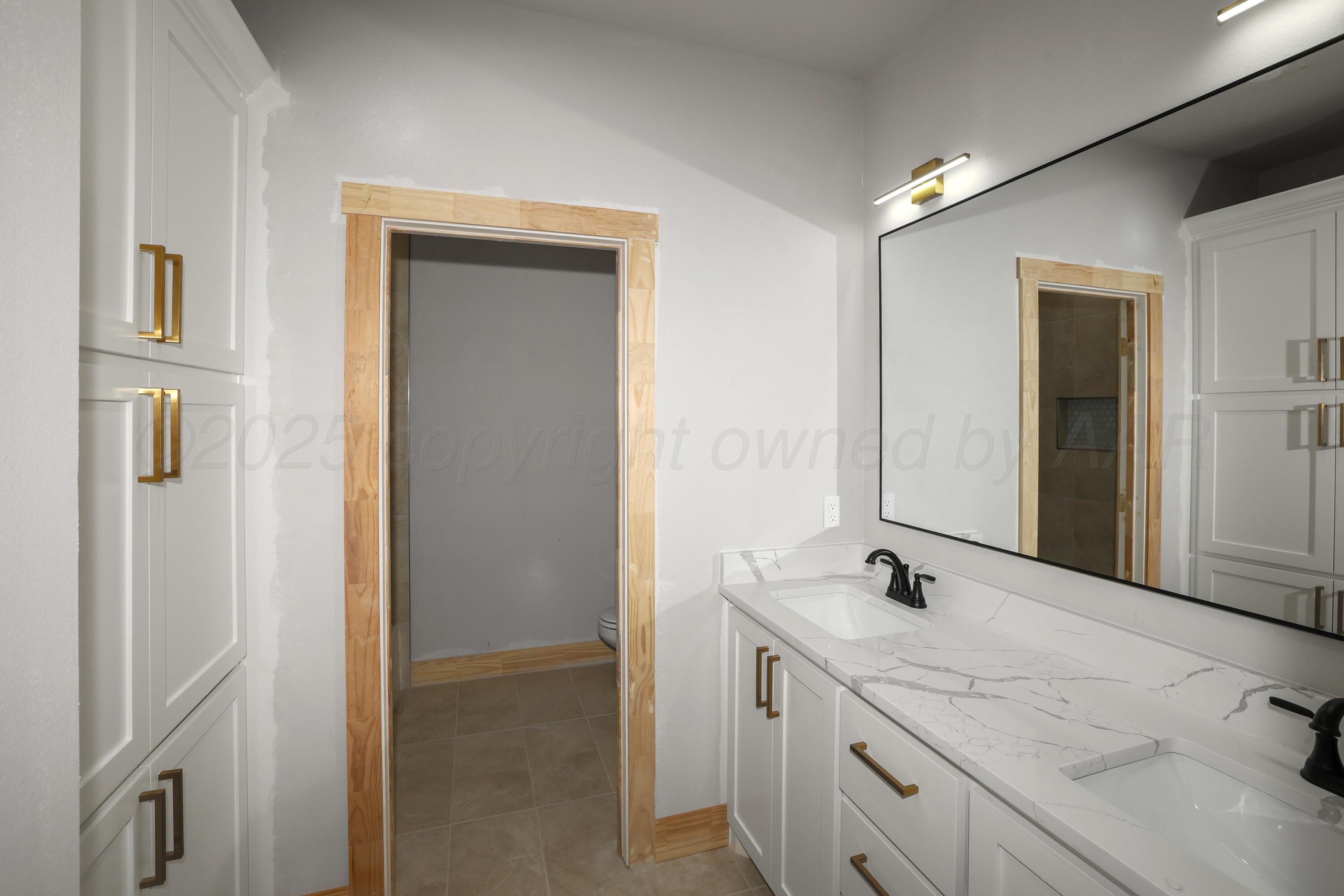 16250 San Diego Street Property Photo 28
