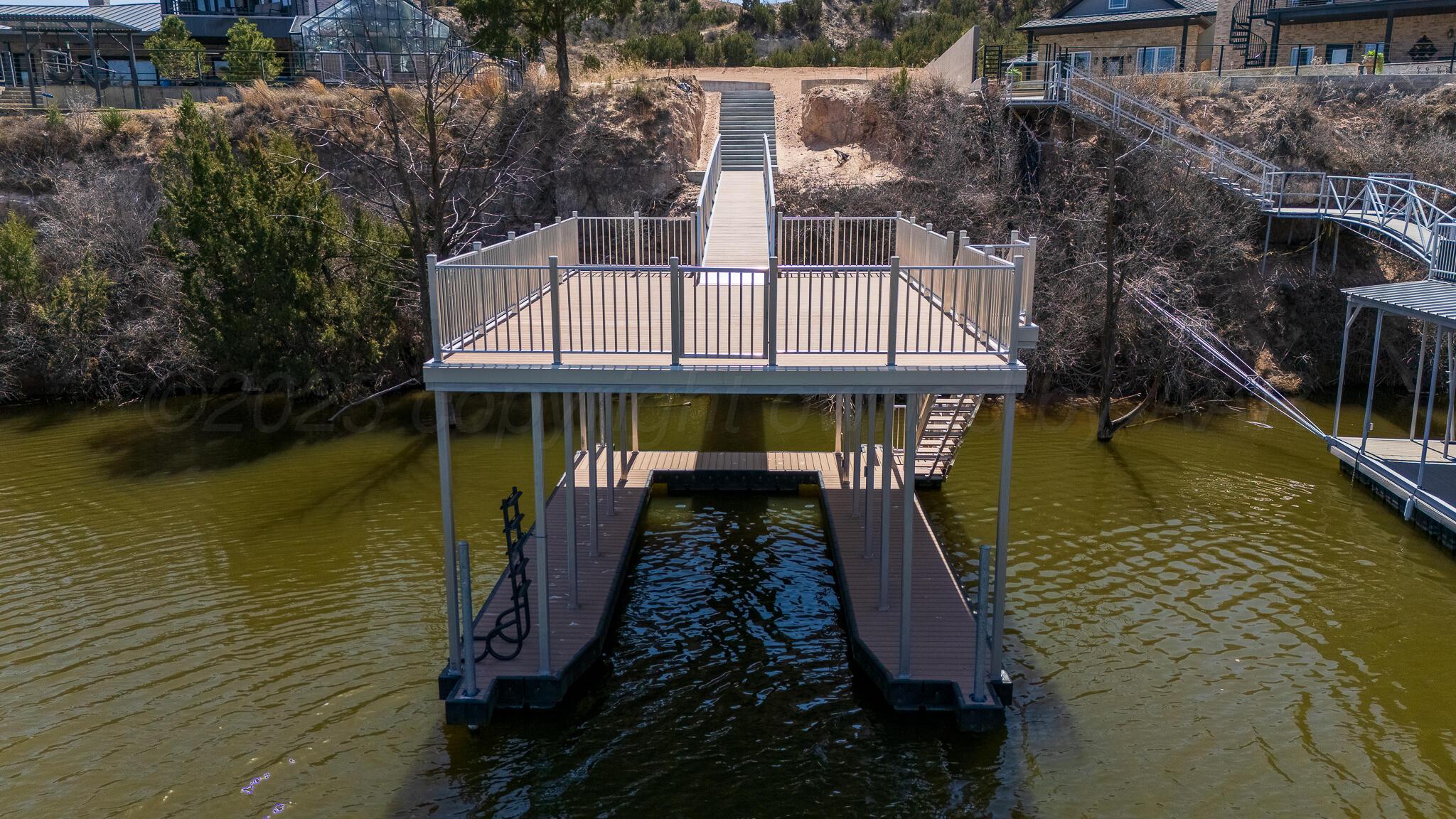 12 Frog Leap Property Photo 18