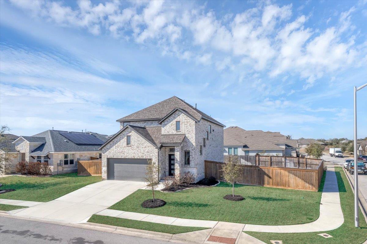 2437 Burberry Ln Property Photo 9