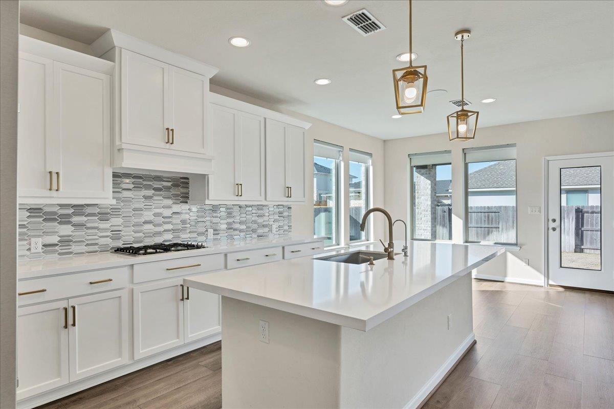 2437 Burberry Ln Property Photo 16