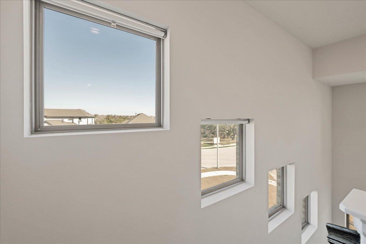 2437 Burberry Ln Property Photo 20