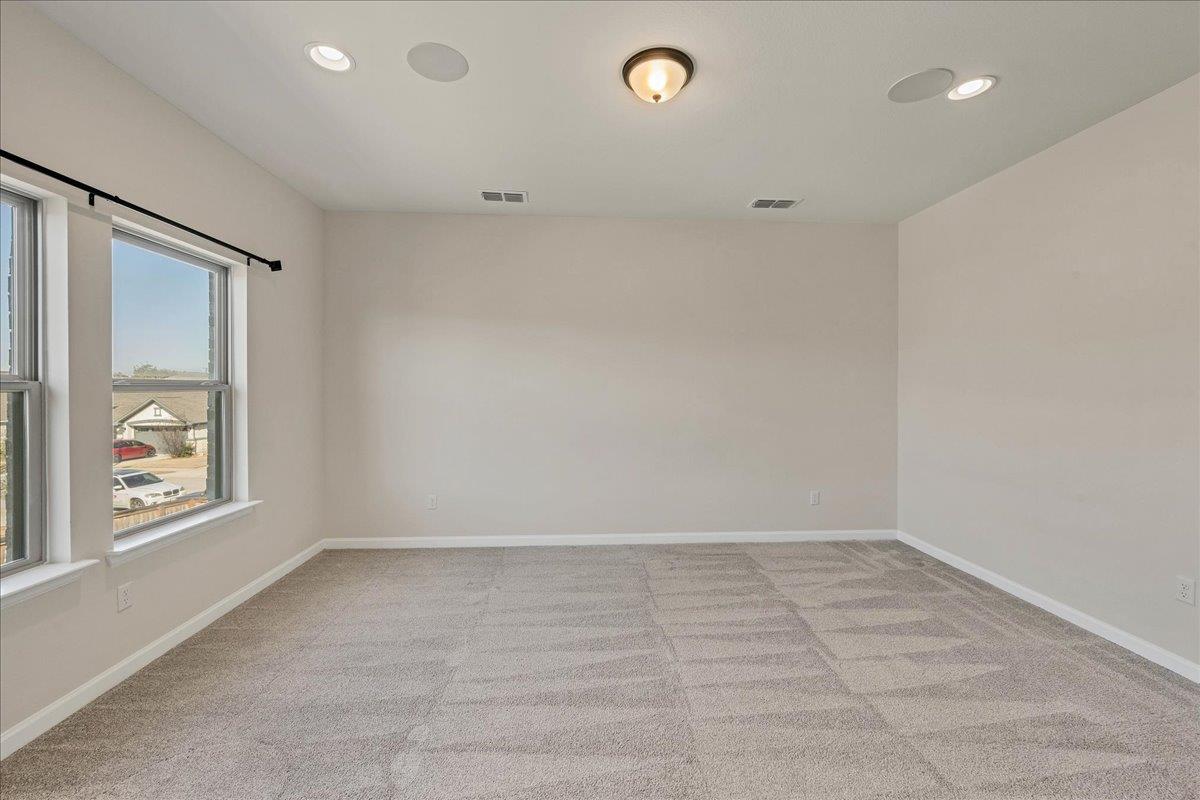 2437 Burberry Ln Property Photo 21