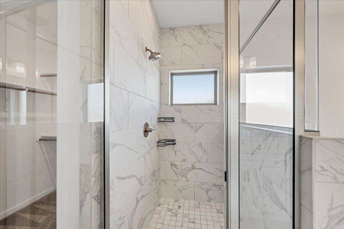 2437 Burberry Ln Property Photo 26
