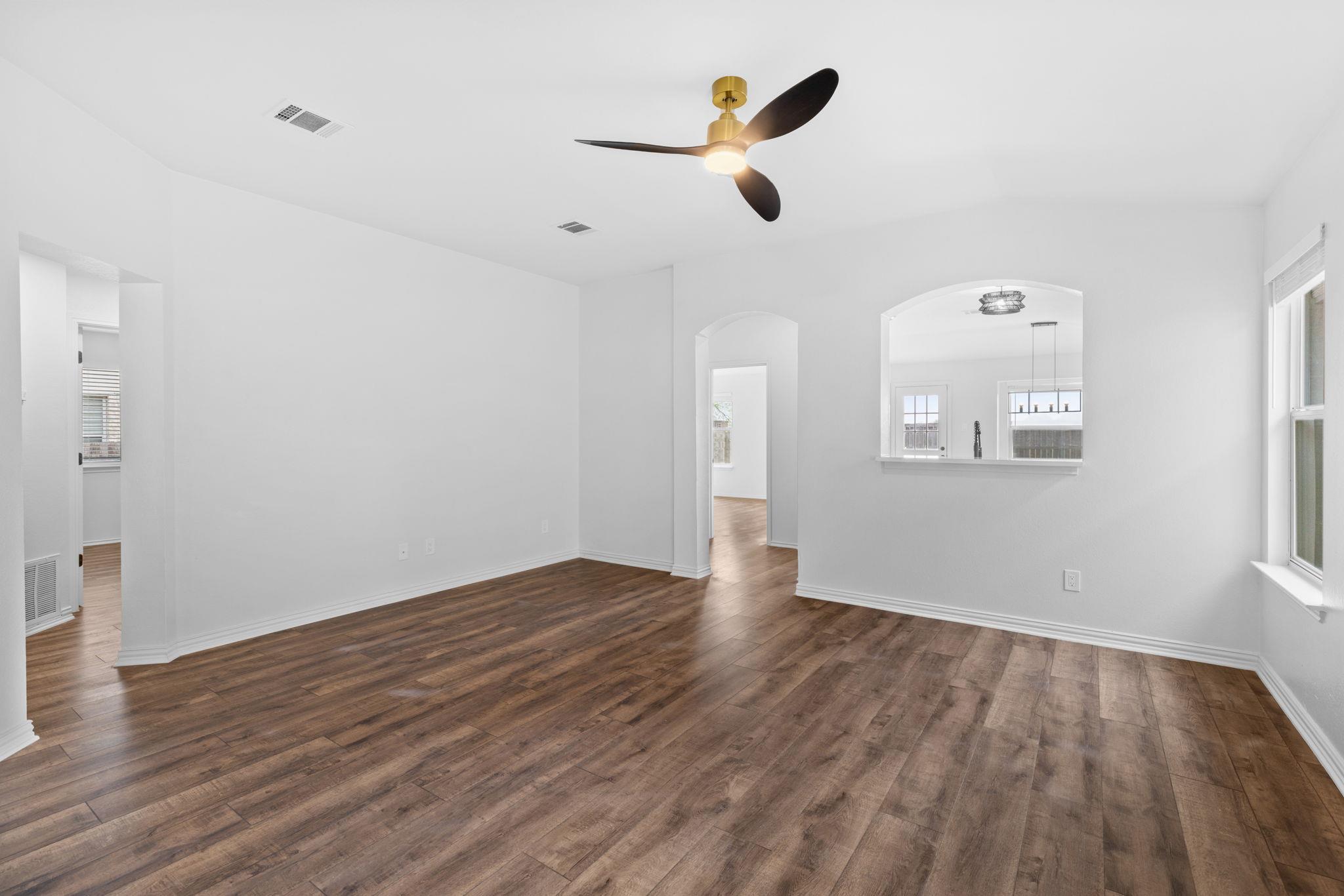 14720 Hayson Crossing Property Photo 8