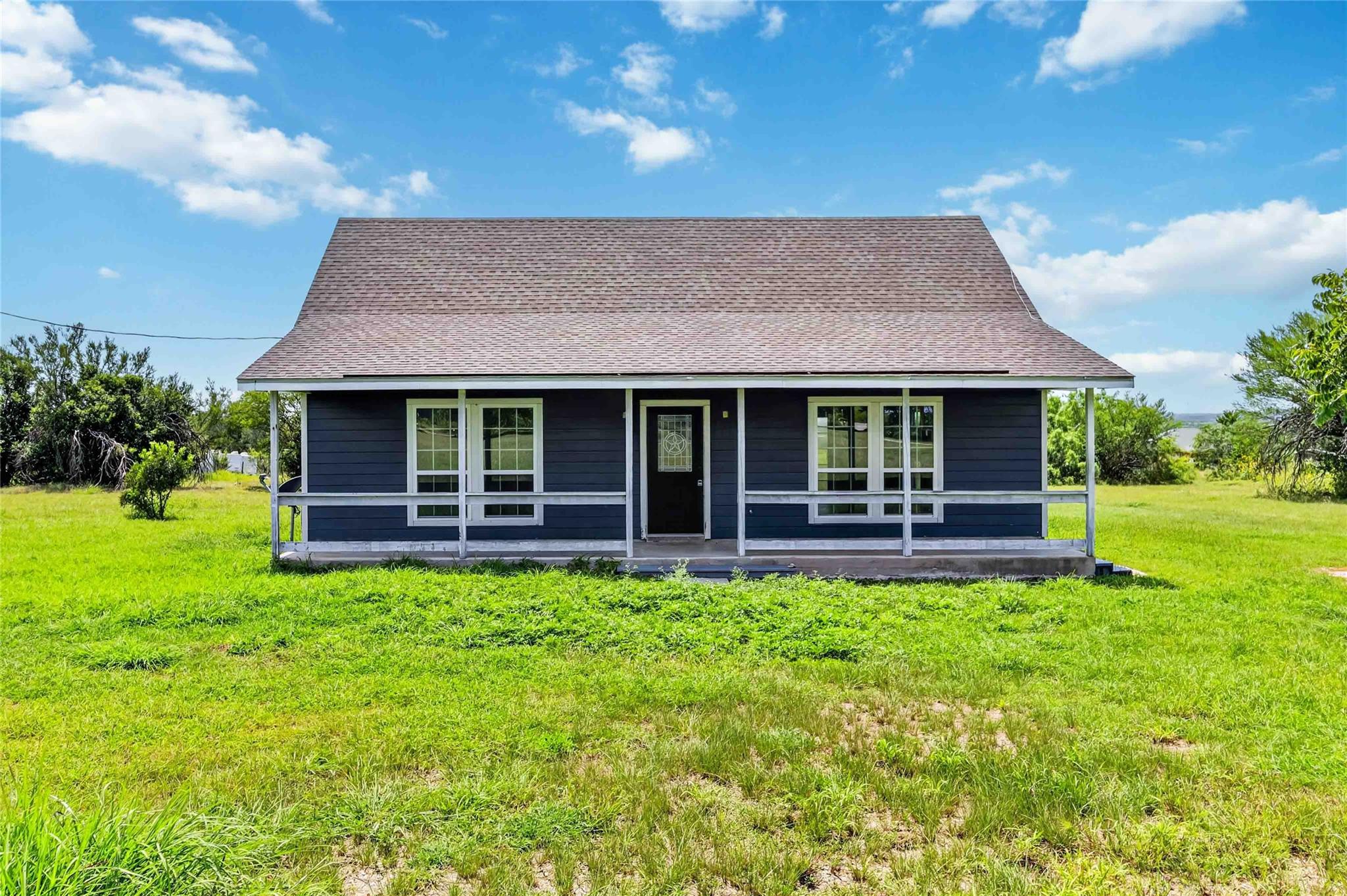 2500 Center Point Rd Property Photo 1
