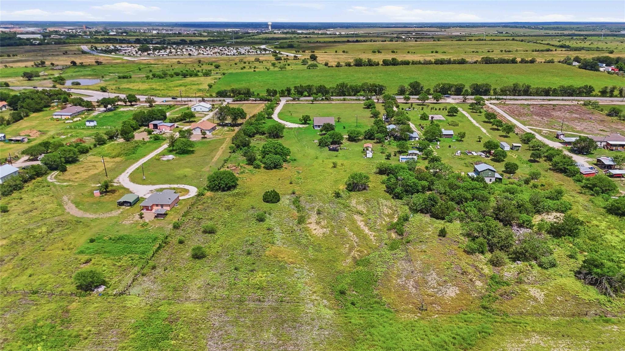 2500 Center Point Rd Property Photo 27