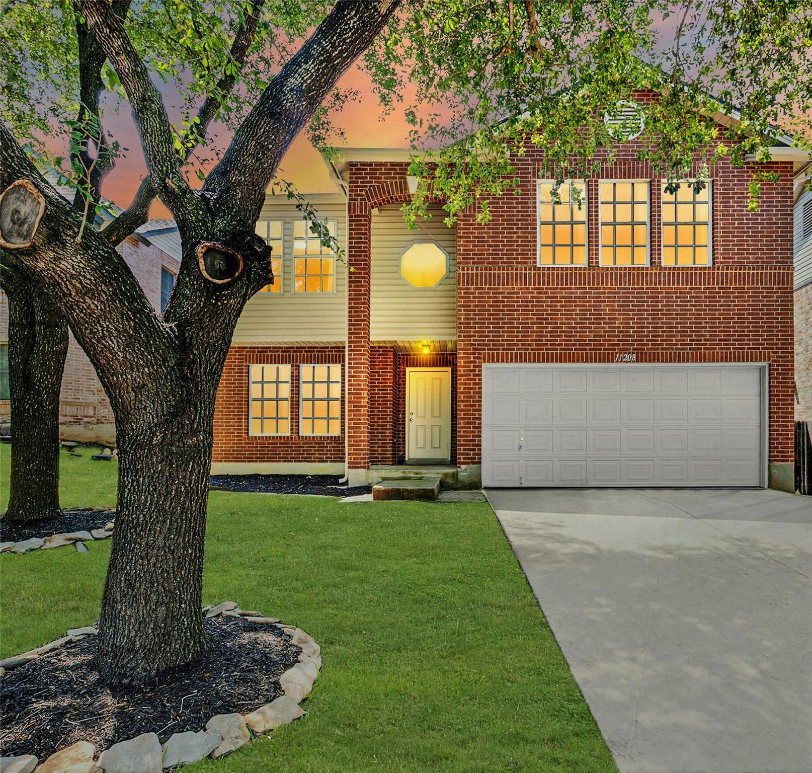 11208 Midbury Ct Property Photo 1