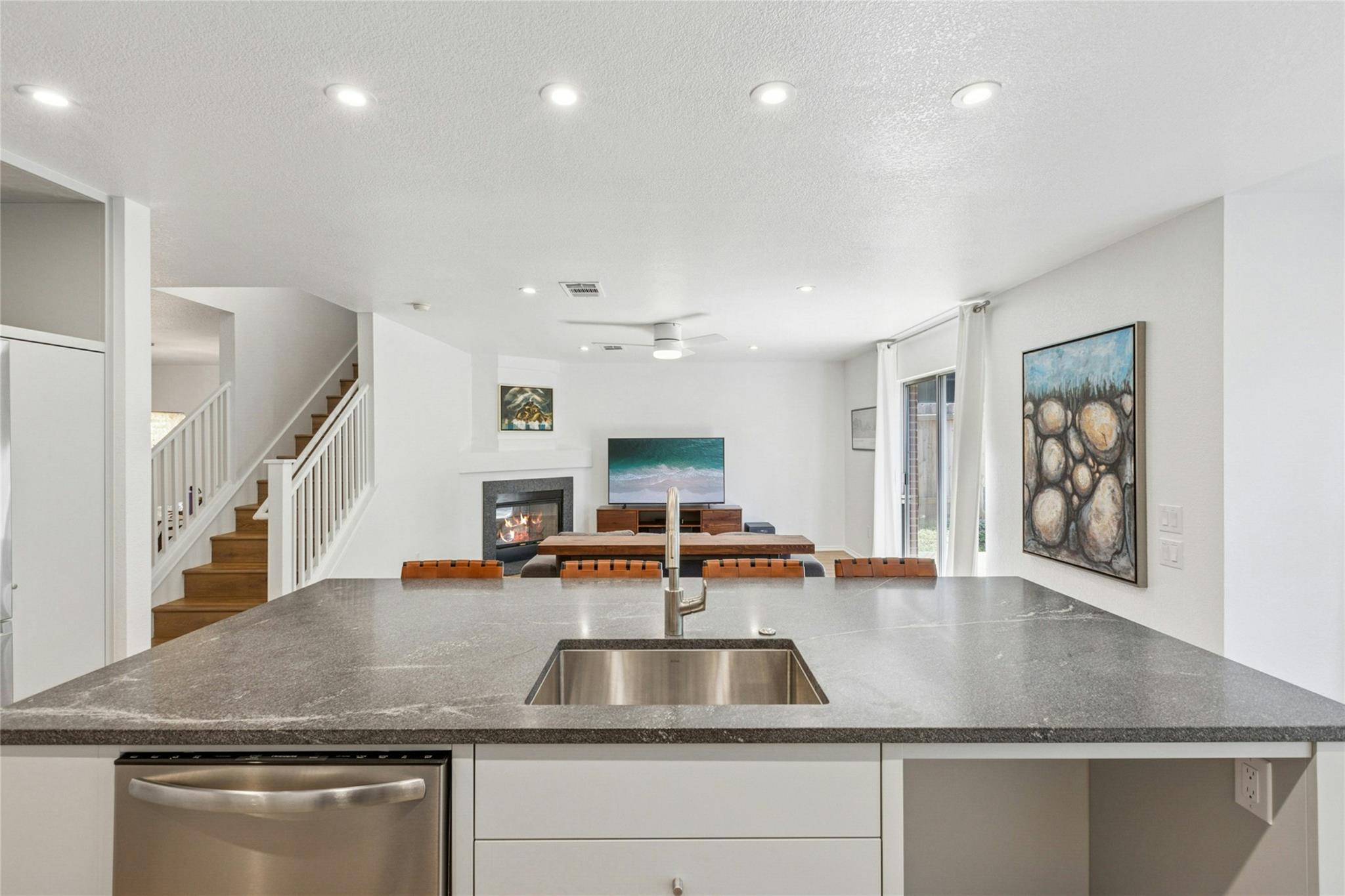 11208 Midbury Ct Property Photo 6