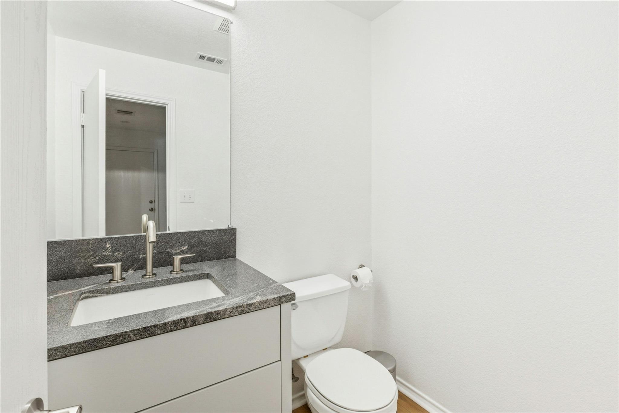 11208 Midbury Ct Property Photo 12