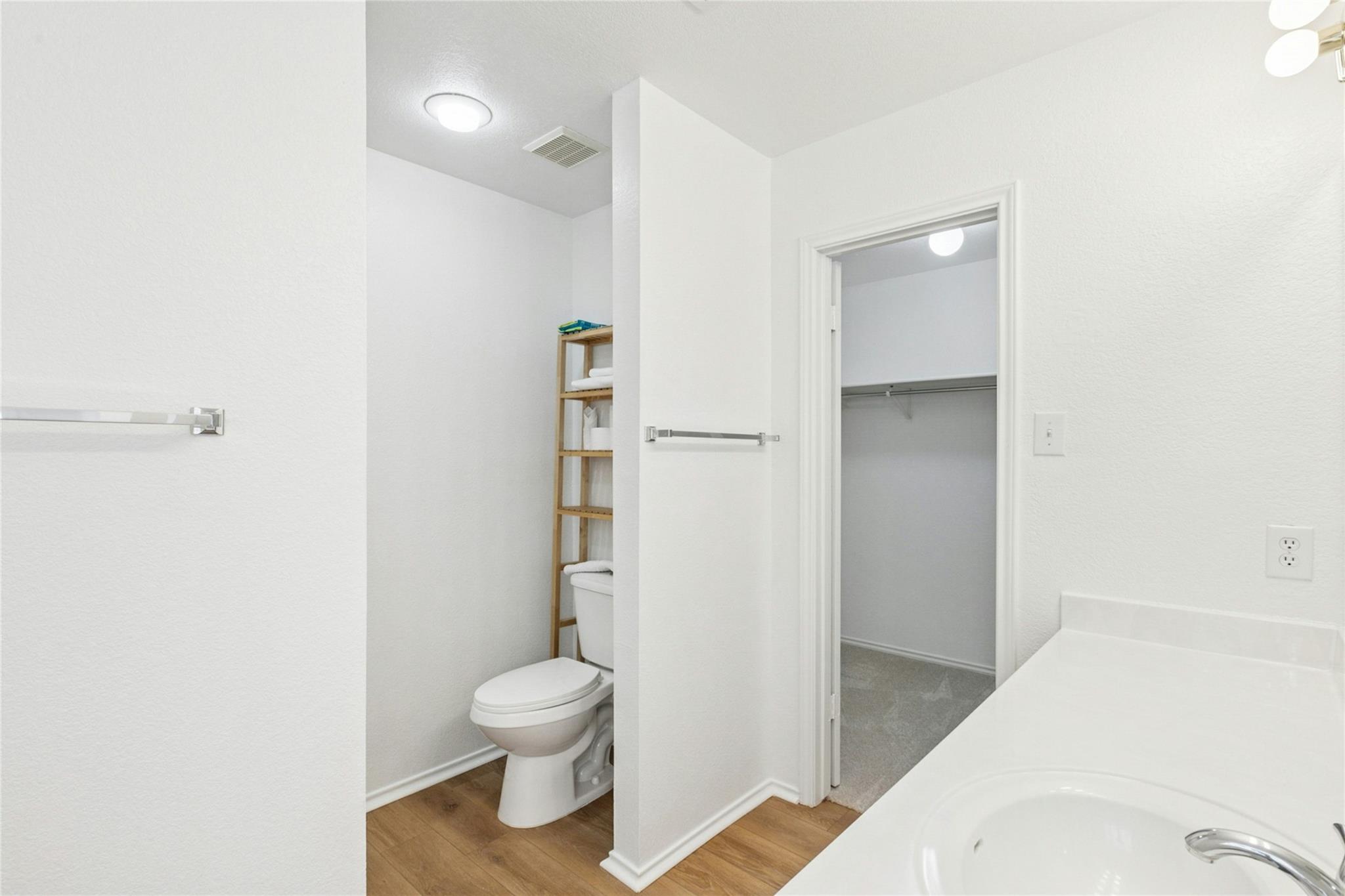 11208 Midbury Ct Property Photo 19