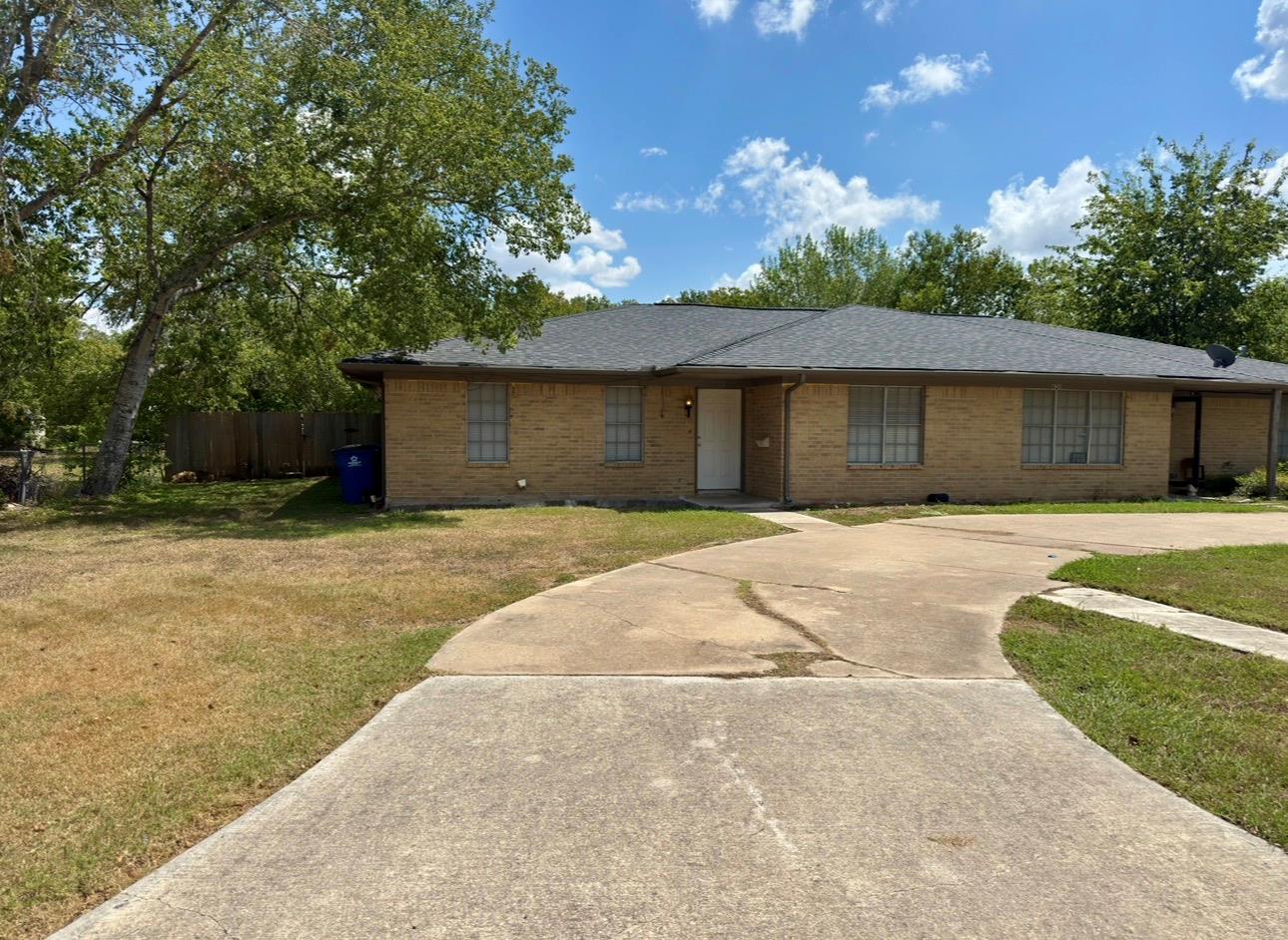 820 S Blanco St #b Property Photo 2