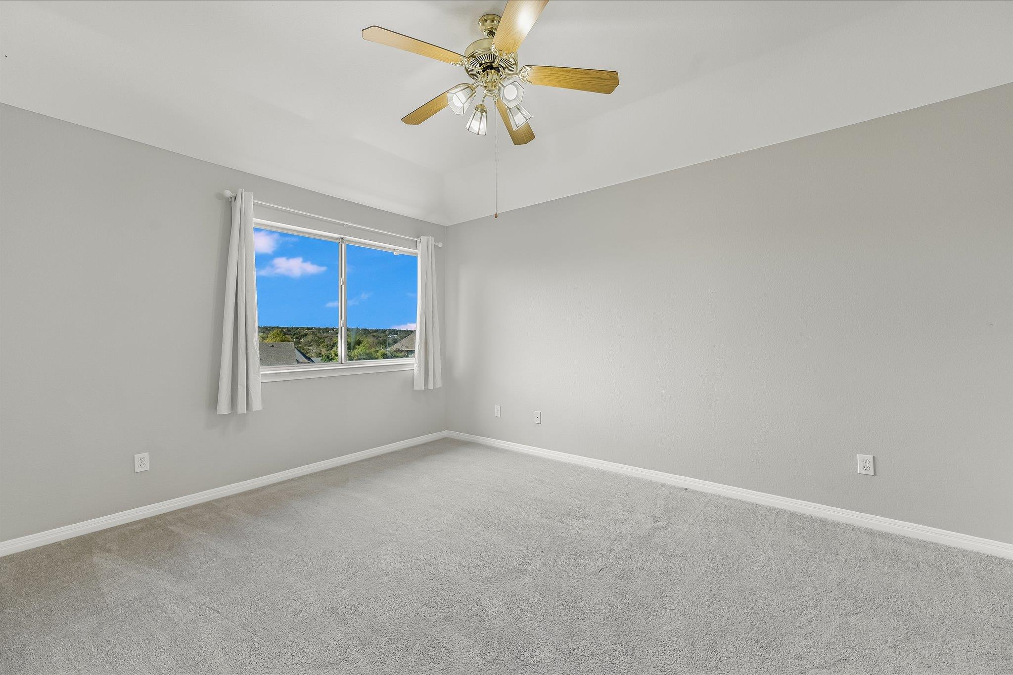 10802 Hastings Ln Property Photo 21