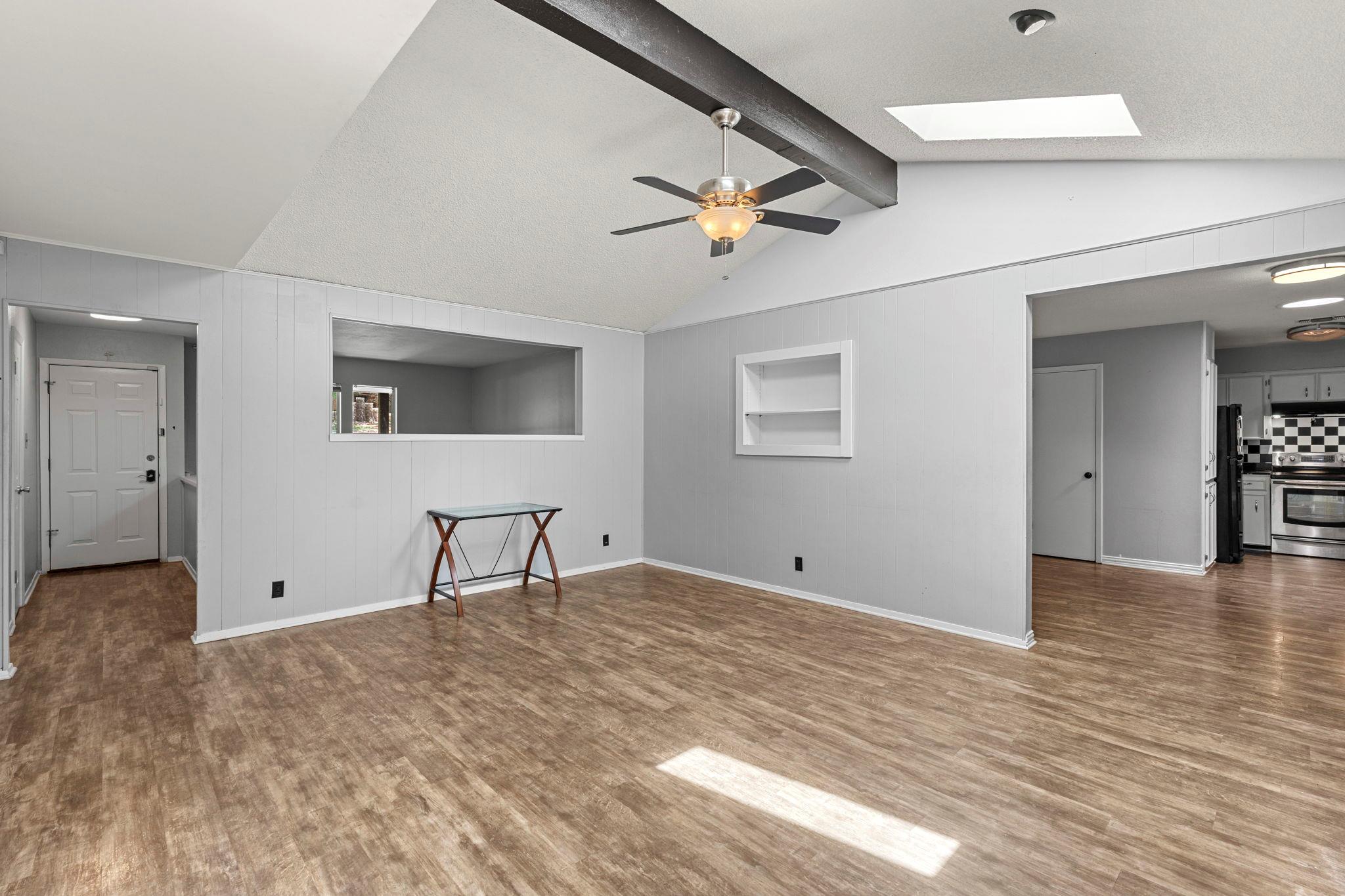 8111 Texas Plume Rd Property Photo 15