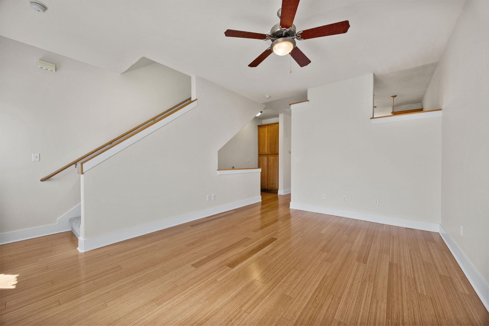 13420 Lyndhurst St #103 Property Photo 6