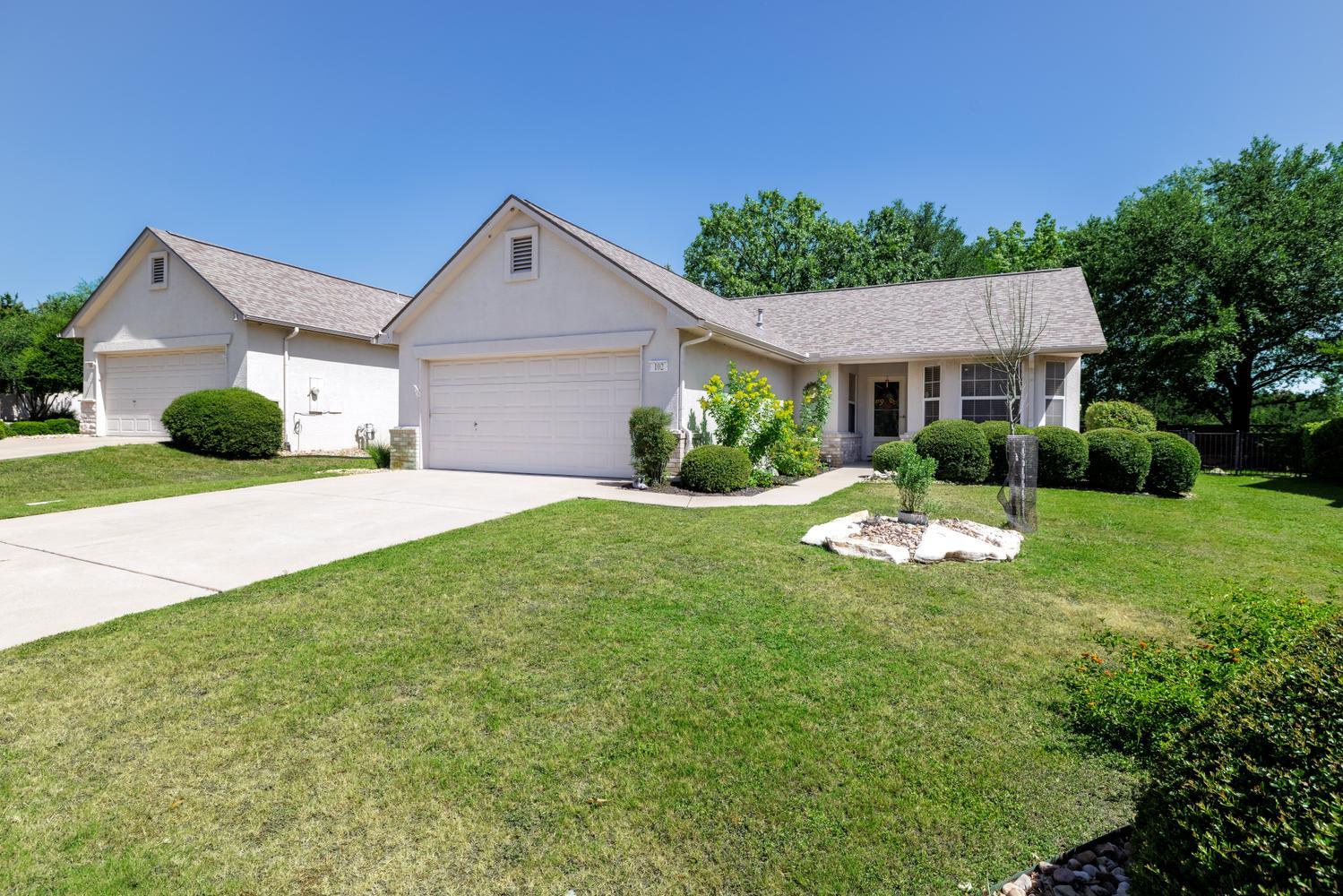 102 Whitewing Way Property Photo 1