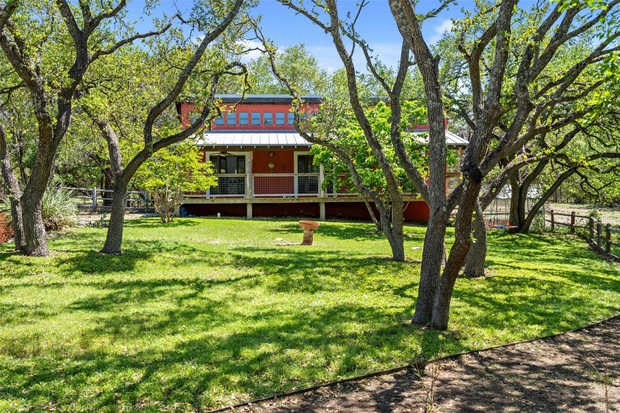 1005 Lisa Dr Property Photo 1
