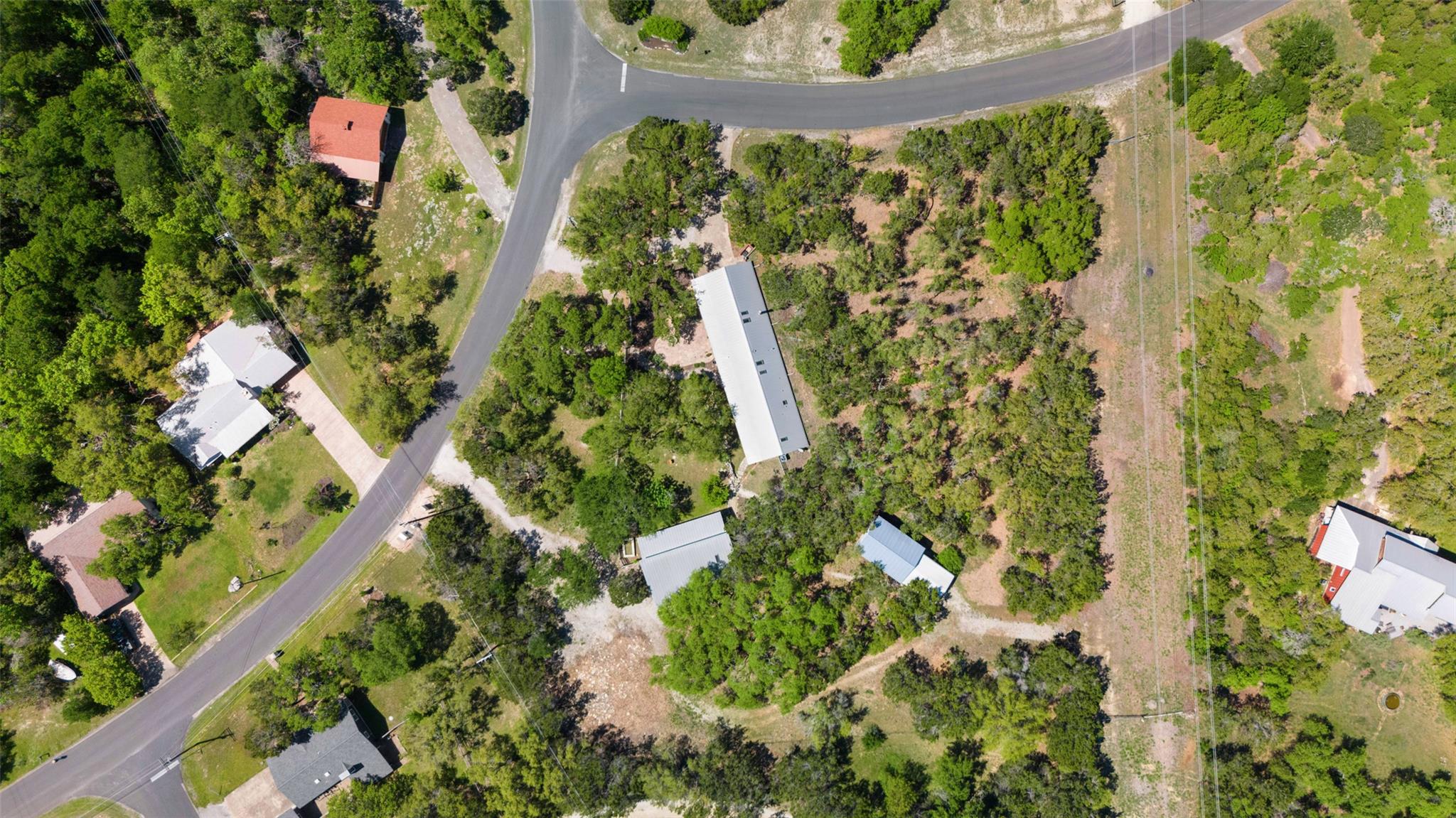 1005 Lisa Dr Property Photo 4