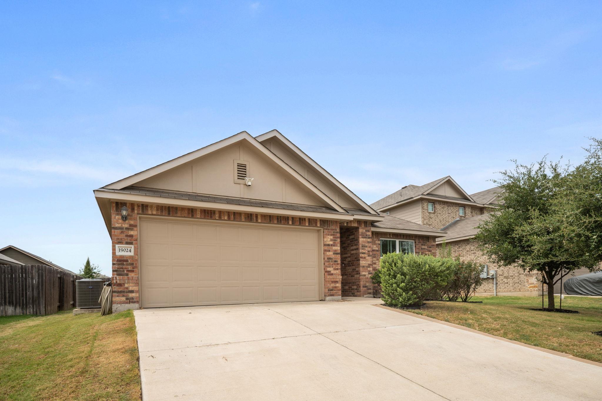 19024 Scoria Dr Property Photo 1