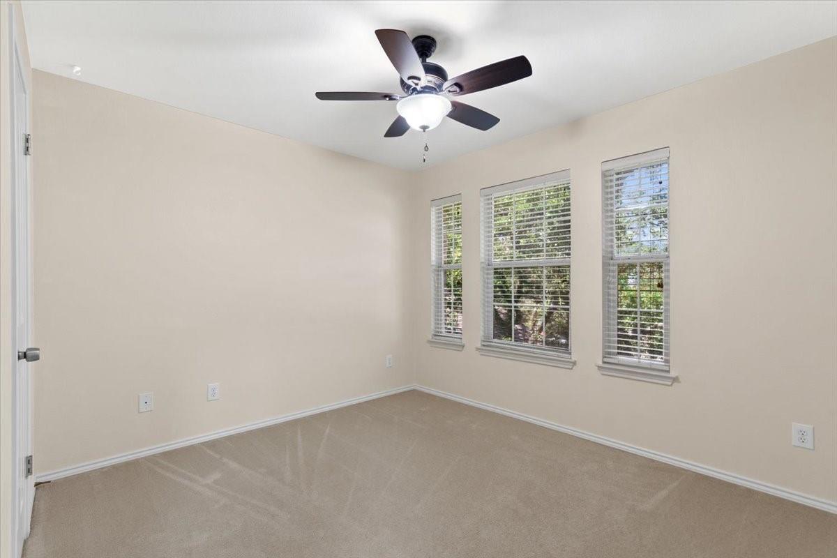207 Colby Ln Property Photo 22
