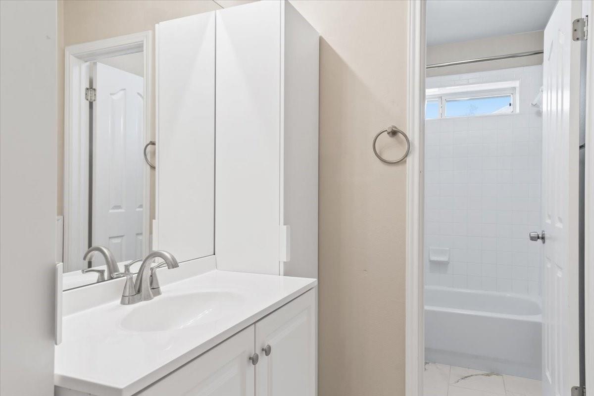 207 Colby Ln Property Photo 23
