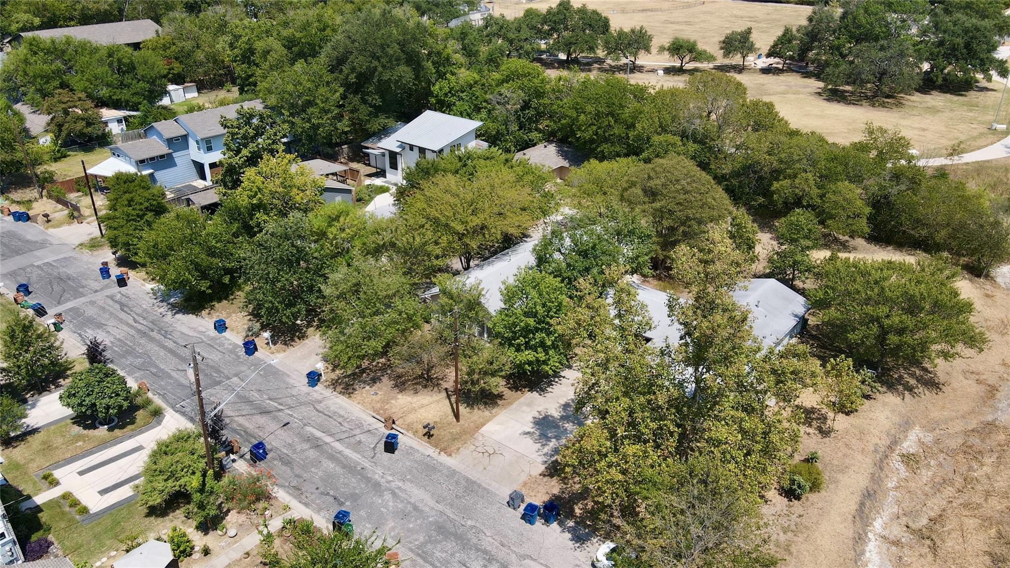 400 Swanee Dr Property Photo 1